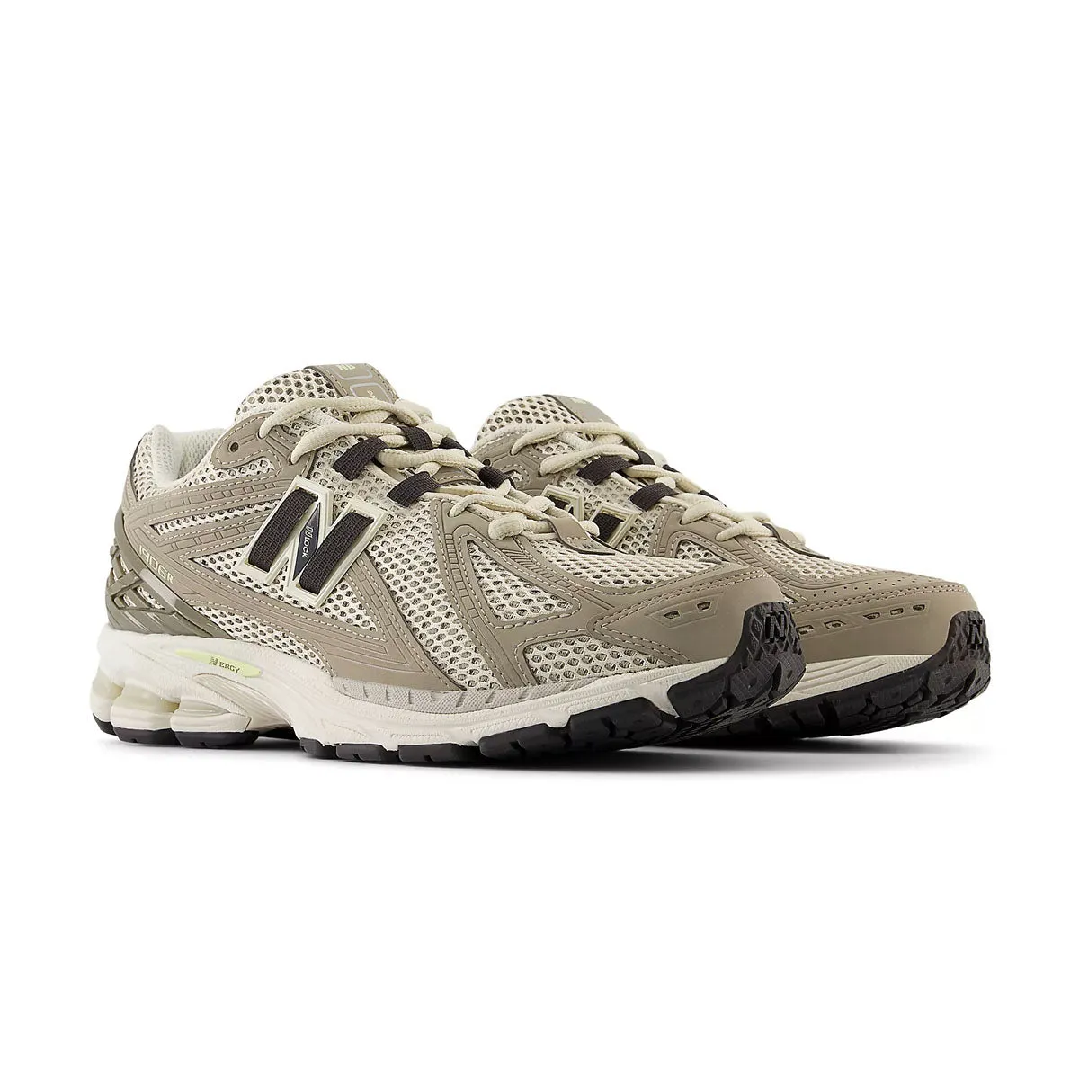 1906R 'Sand' Slip-resistant look Neutral Base