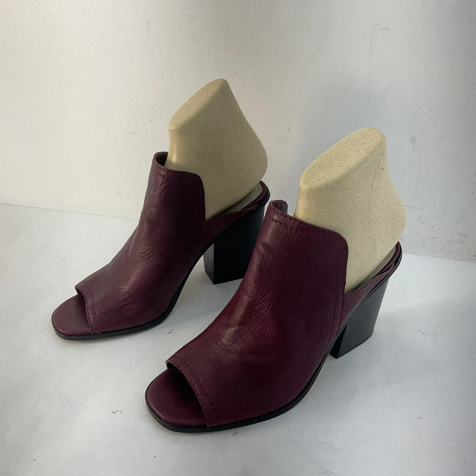 1.State Maroon Leather Peep-Toe Mules Size 8 Preowned