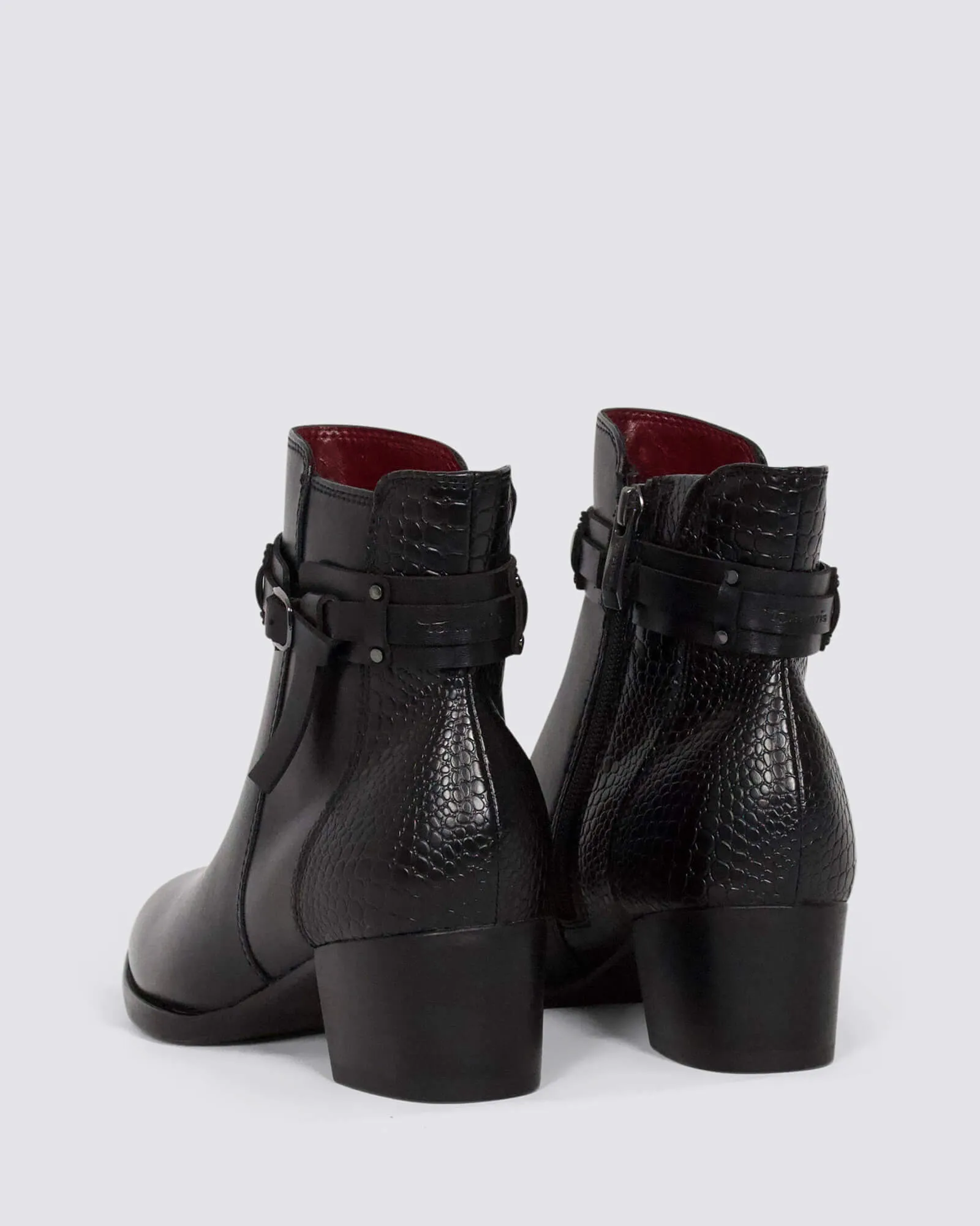 25343 ANKLE BOOTS BLACK LEATHER