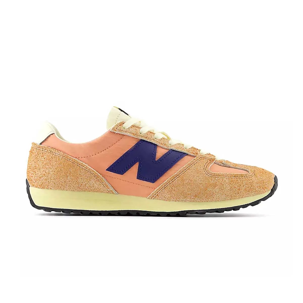 471 'Peach Nectar Blue Oyster' Air Mesh Slip Resistant Surface