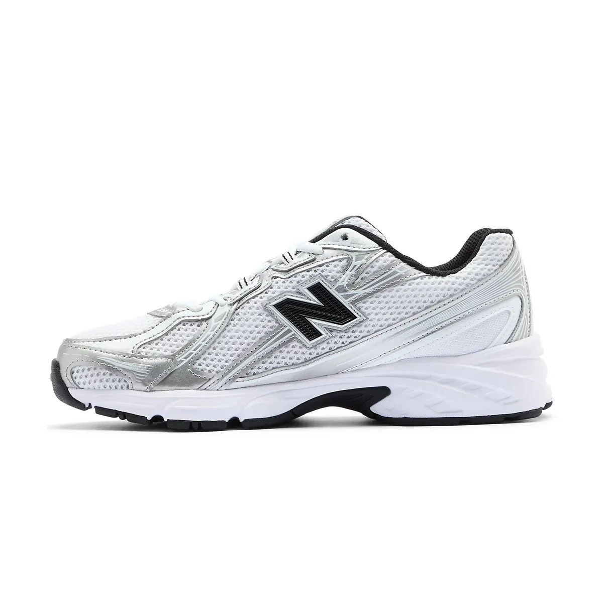 Outdoor Friendly Stable 740 'White Silver Metallic'