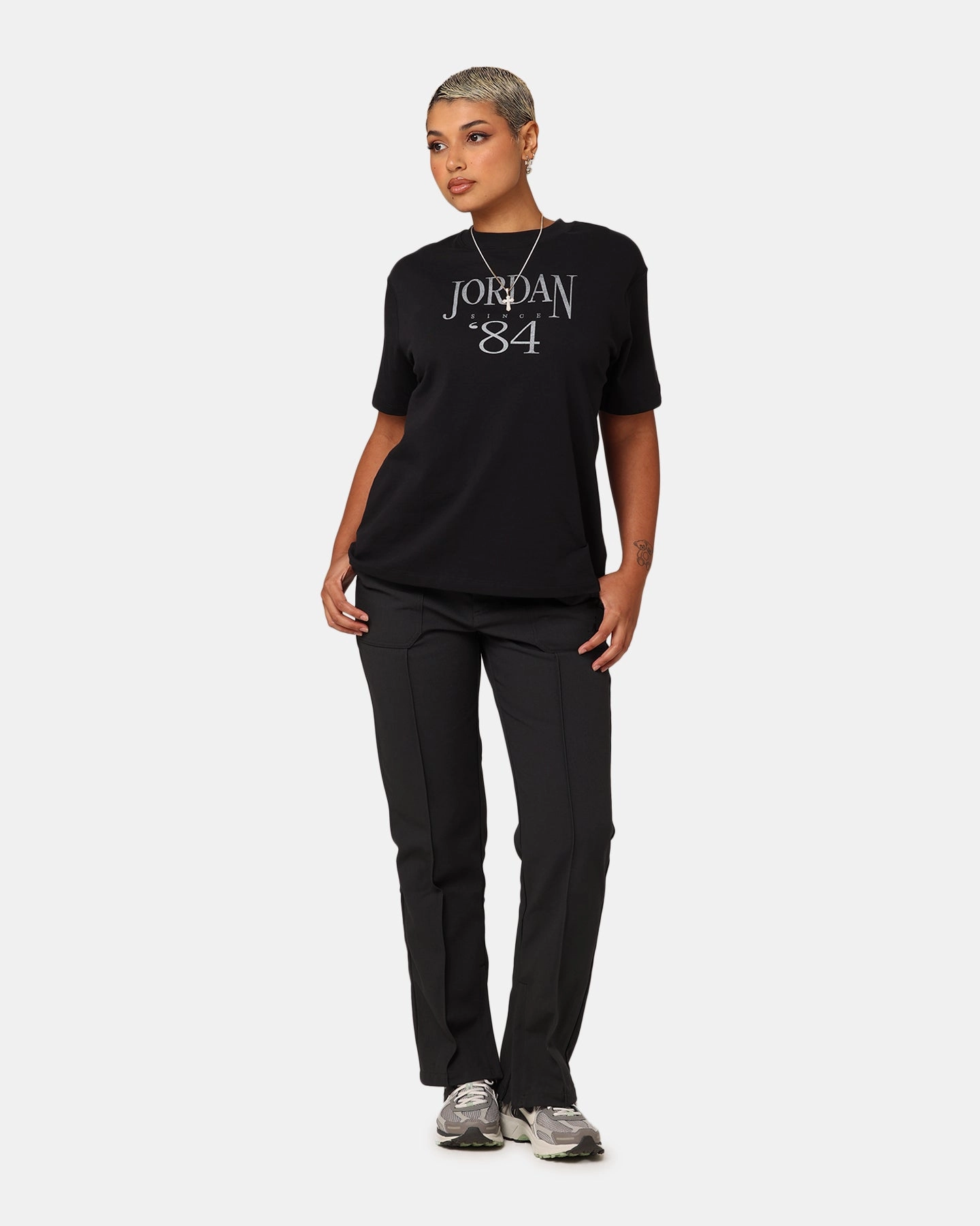Timeless Look Jordan Women's Woven Pants Off Noir