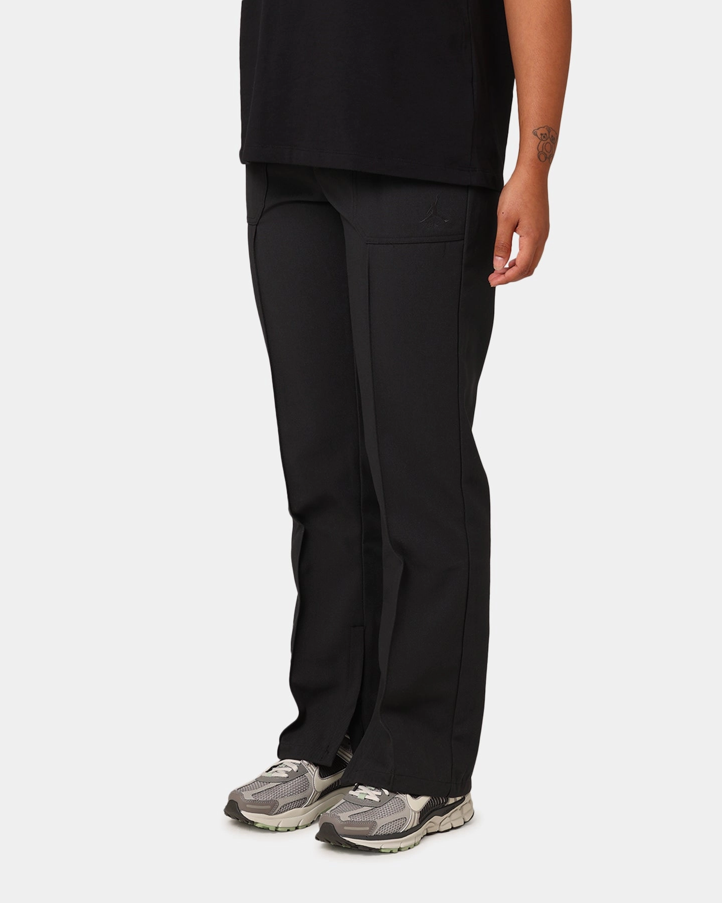 Jordan Women's Woven Pants Off Noir Casual Wear Fitted Design