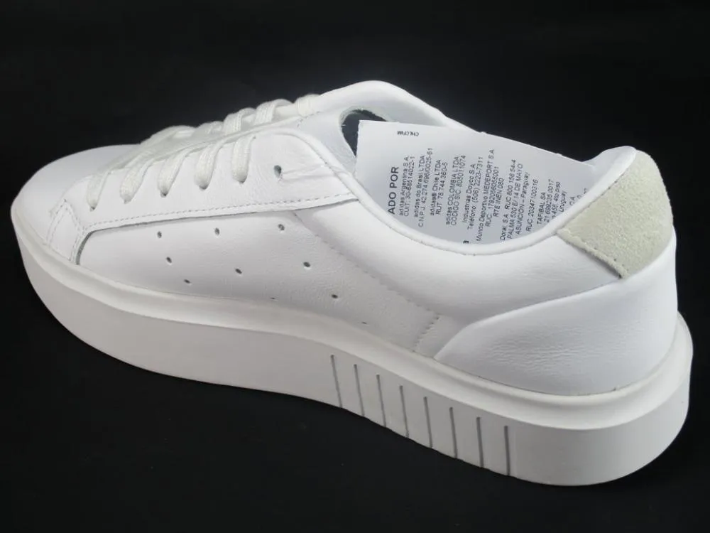 Adidas Originals scarpa sneakers da donna con zeppa Sleek Super EF8858 bianco Customizable Fit Technology running on track