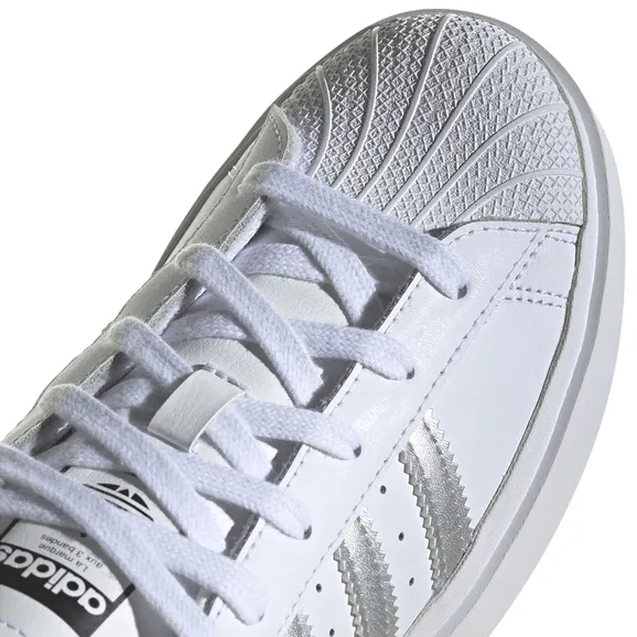 Replaceable insoles wide - fit comfort Adidas Originals Scarpa sneakers da donna Superstar Bonega IF7582 bianco-argento-nero