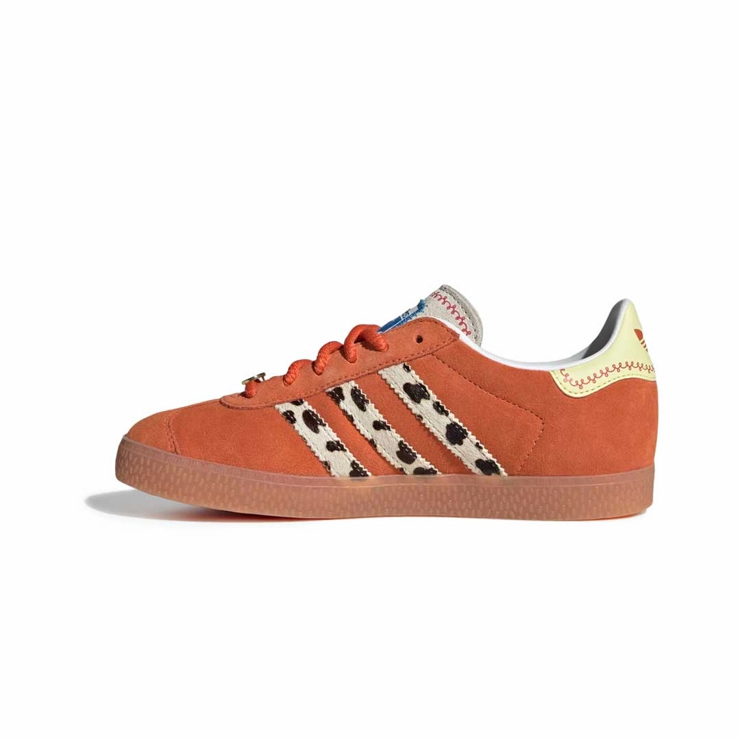 Ultimate look adidas - Kids' (Junior) adidas x Disney Pixar Toy Story Gazelle R Shoes (JI0073)