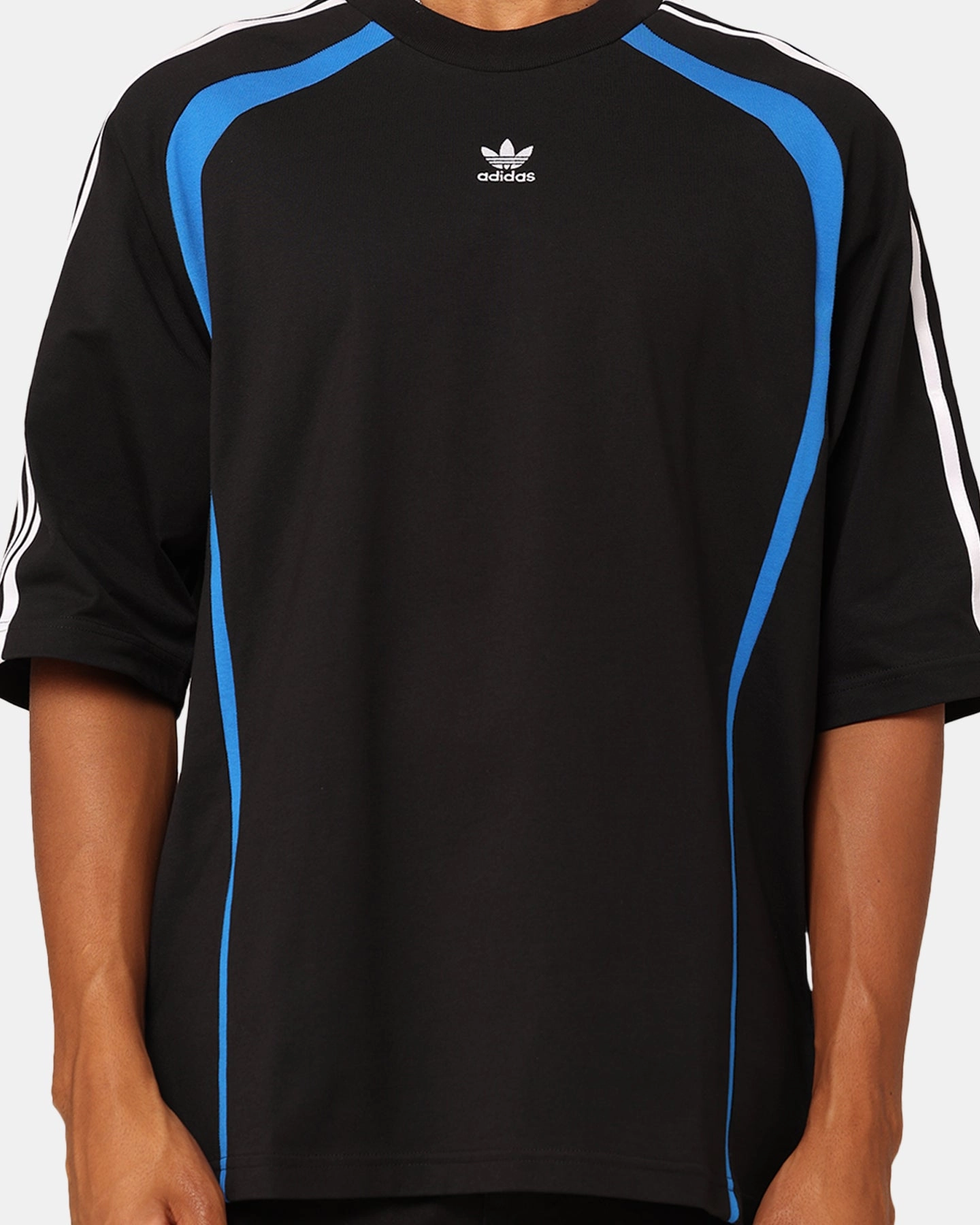 Adidas Oversized T-Shirt Black UV resistant Double Stitched Hem