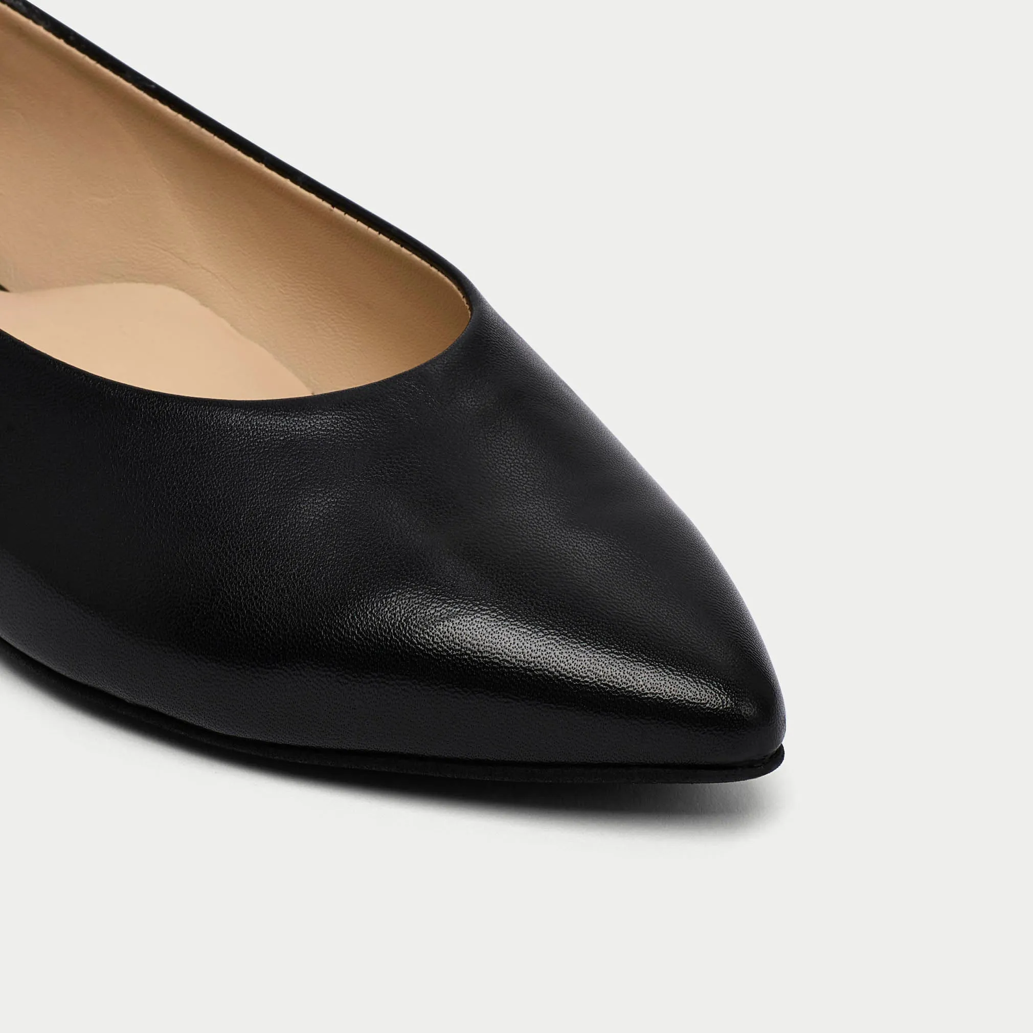 Agata - Black Leather