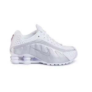 Heel Counter Stabilization stripe - pattern shoes Nike scarpa sneakers da adulto Shox R4 AR3565-101 bianco-argento