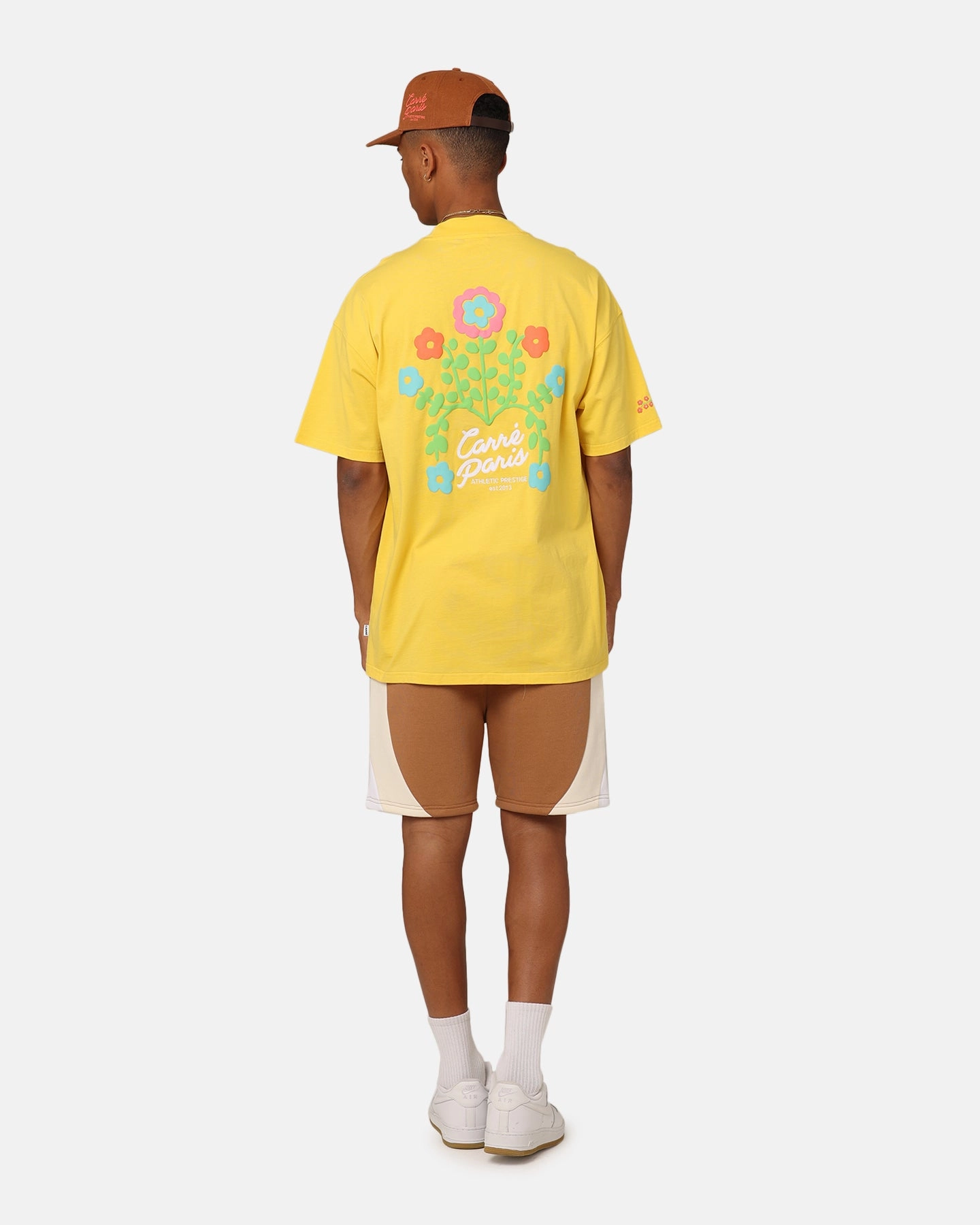Carre Floraux Oversized T-Shirt Yellow Relaxed Outfit Timeless Layering