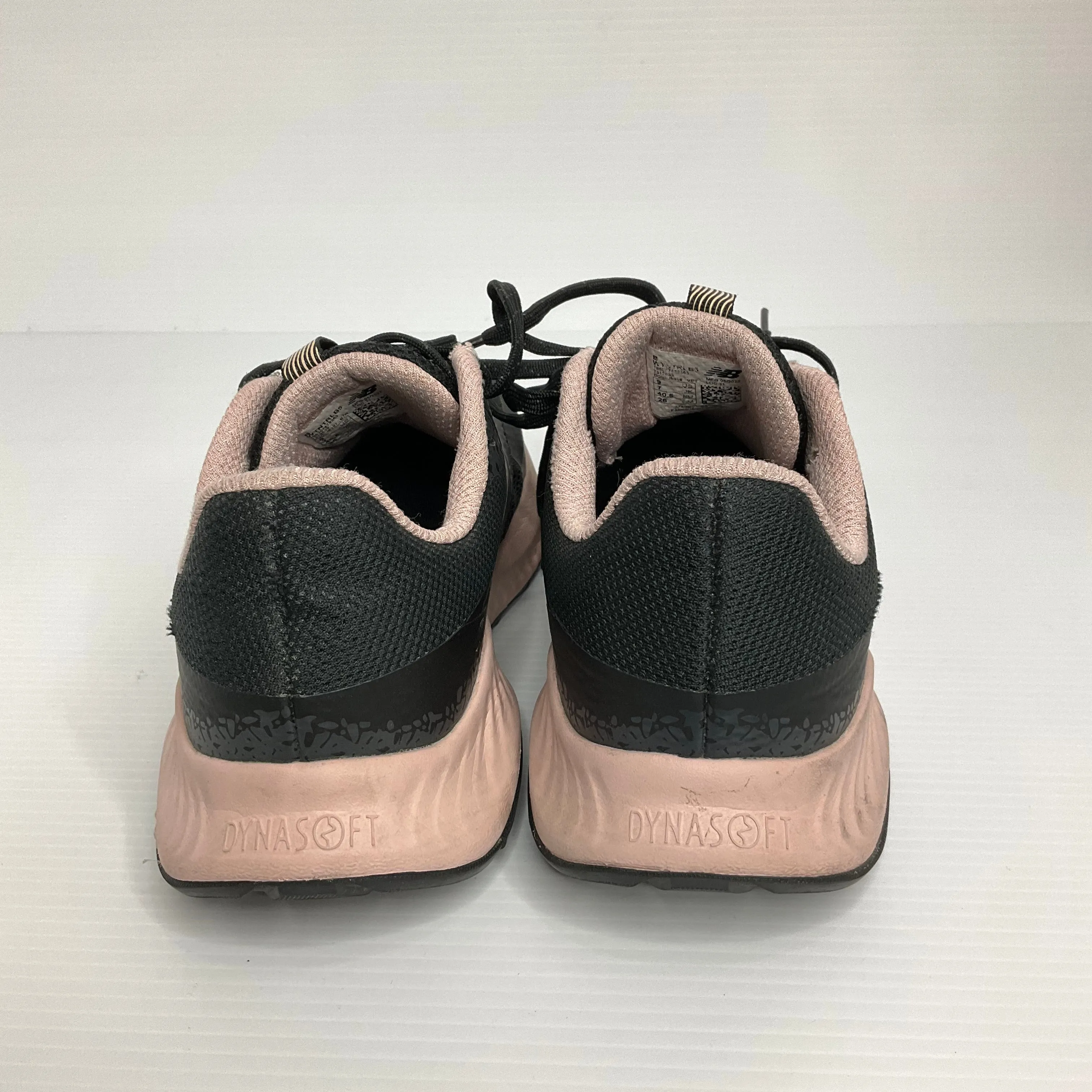 Black Shoes Athletic New Balance, Size 9
