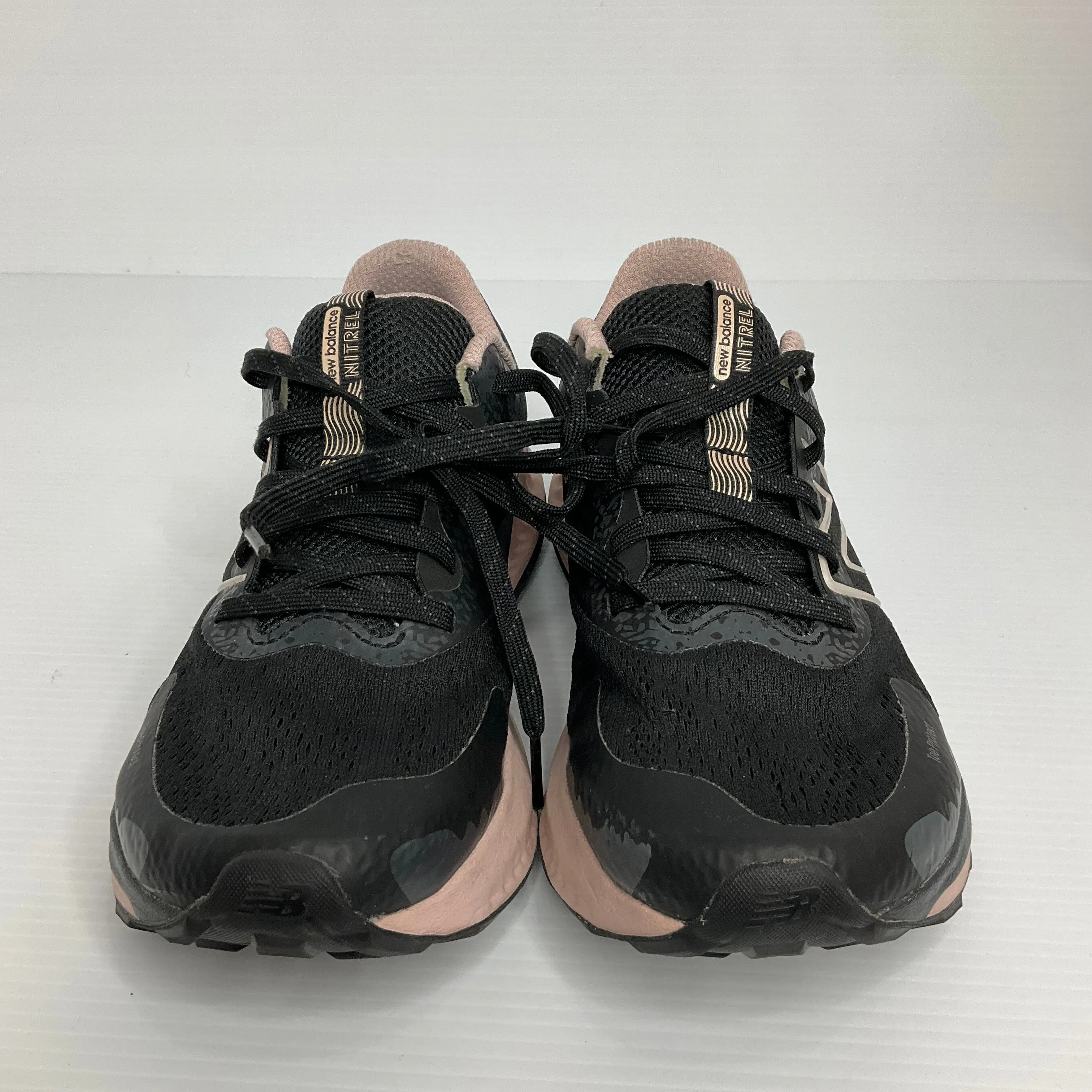 Black Shoes Athletic New Balance, Size 9