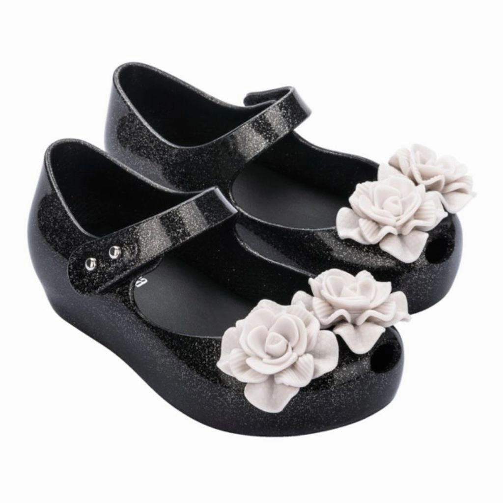 Unbeatable comfort Bold piece Black & White Flower Jelly Shoes
