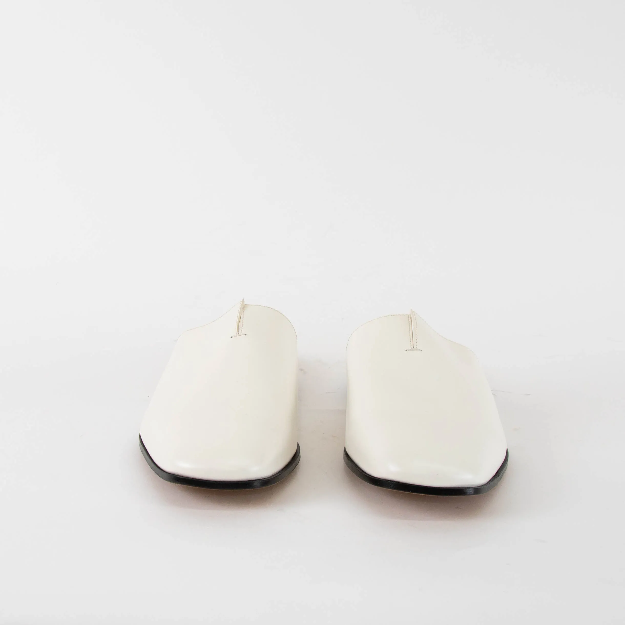 Bottega Veneta Roma Ivory Leather Slippers