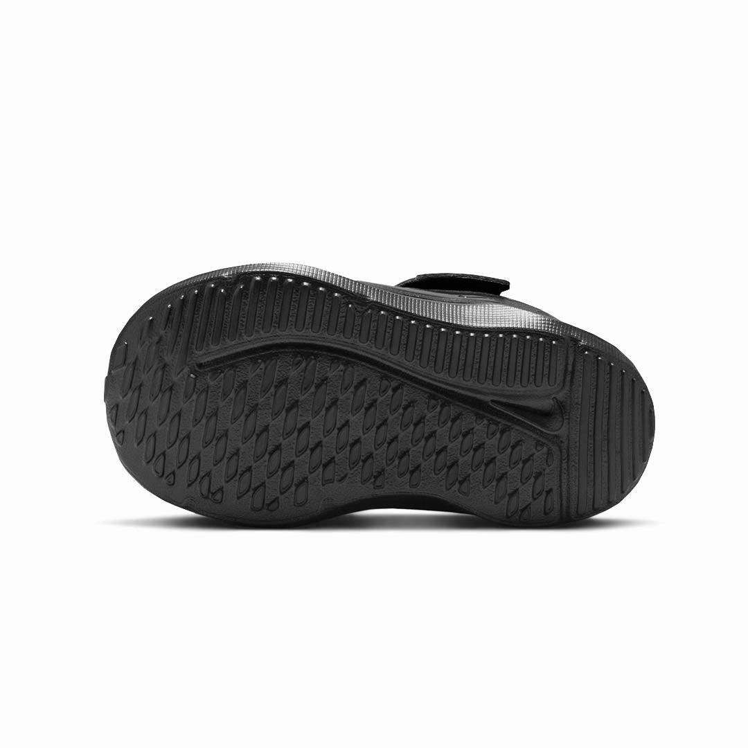 Footwear Tech Season Ready Nike - Kids' (Infant) Cosmic Runner Shoes (HM4401 001)
