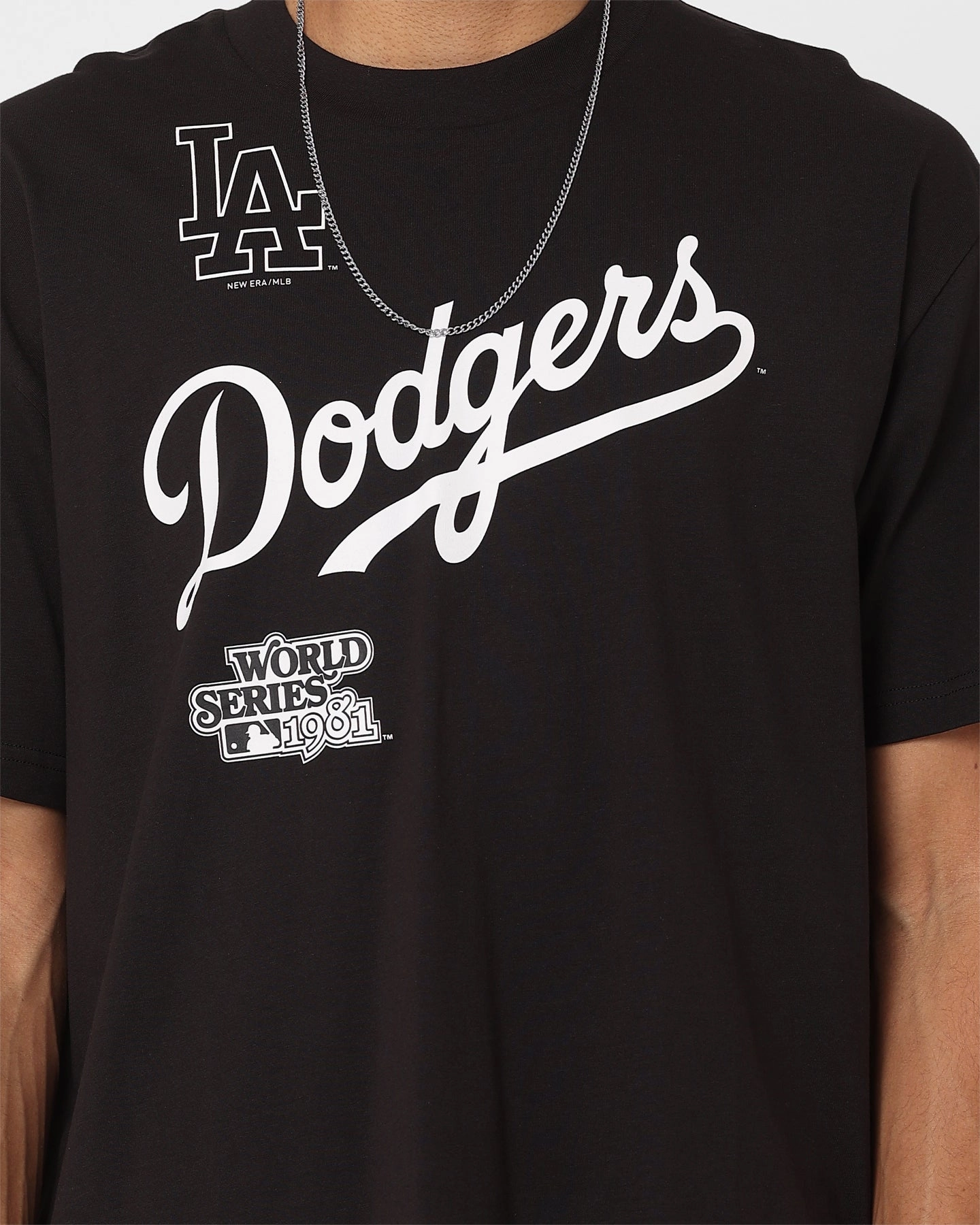 New Era Los Angeles Dodgers Oversized T-Shirt Black Chill Design