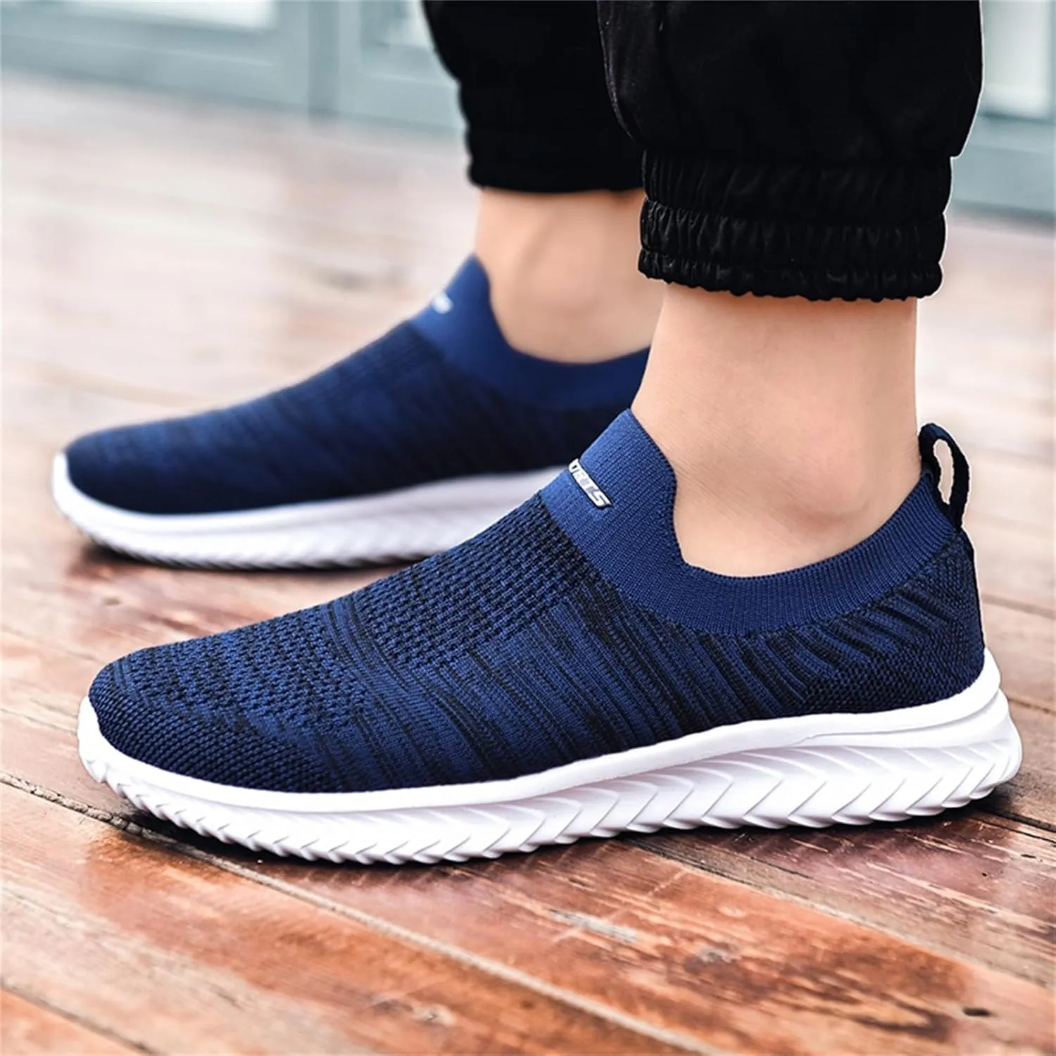 Breathable Diabetic Shoes for Men Lightweight Sport Gym Jogging Walking Sneaker Convenient Elderly Slip on Shoes