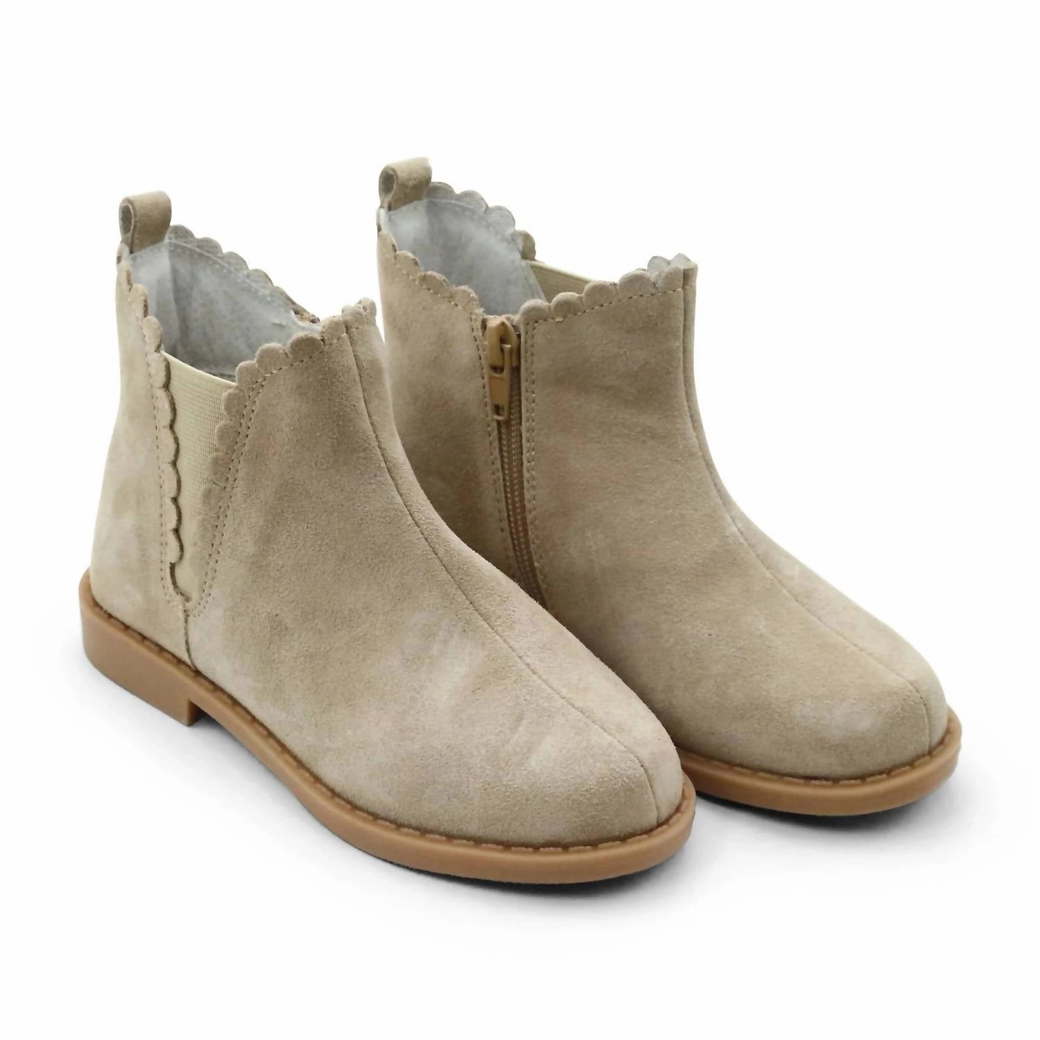 Flexible Choice Eco Materials Women's Nicola Scalloped Chelsea Boot In Sand