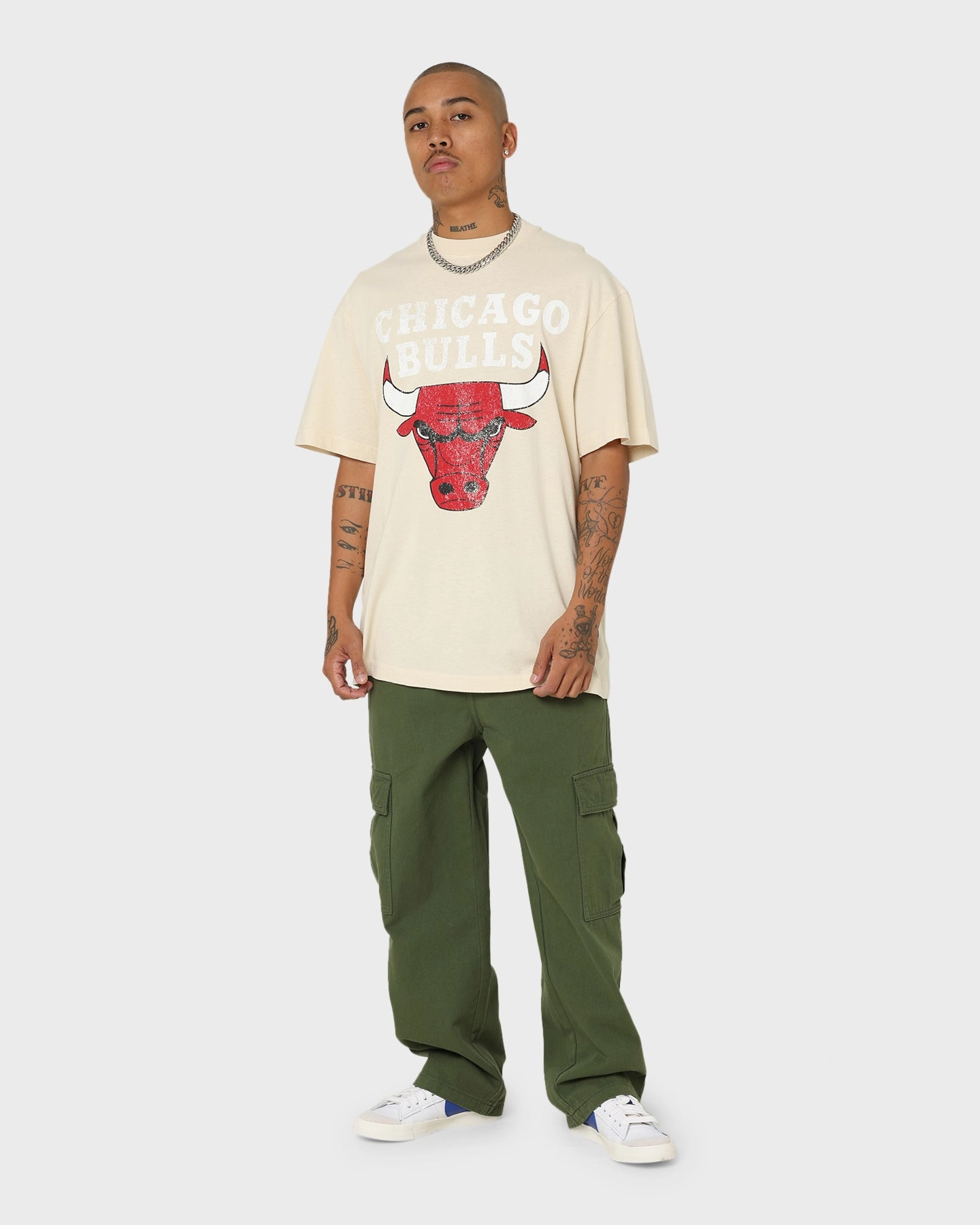 Mitchell & Ness Chicago Bulls Oversized Logo T-Shirt Sand City Outfit Anti Pilling Treatment