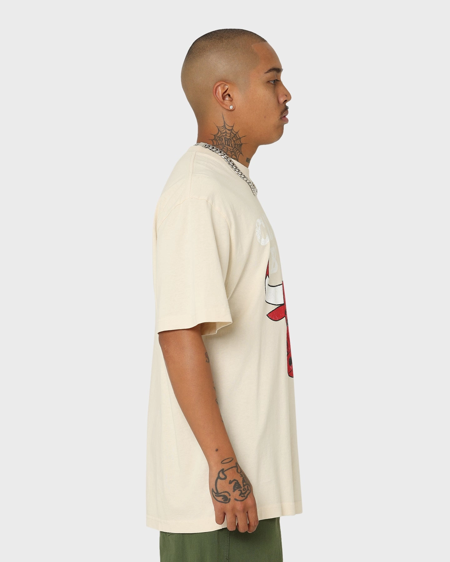 Mitchell & Ness Chicago Bulls Oversized Logo T-Shirt Sand Perfect Layer Wear Comfy Design