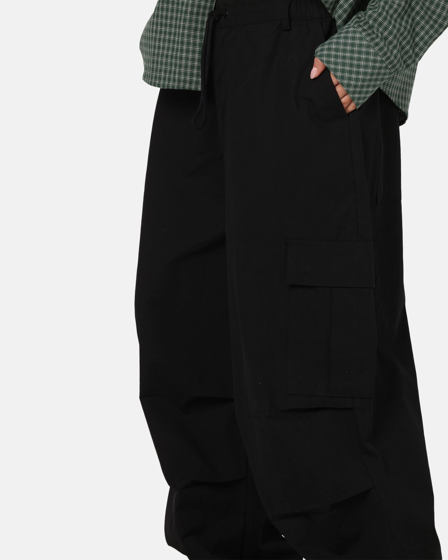 Carre Baggy Cargo Pants Black Daily Motion Flex Wear Design