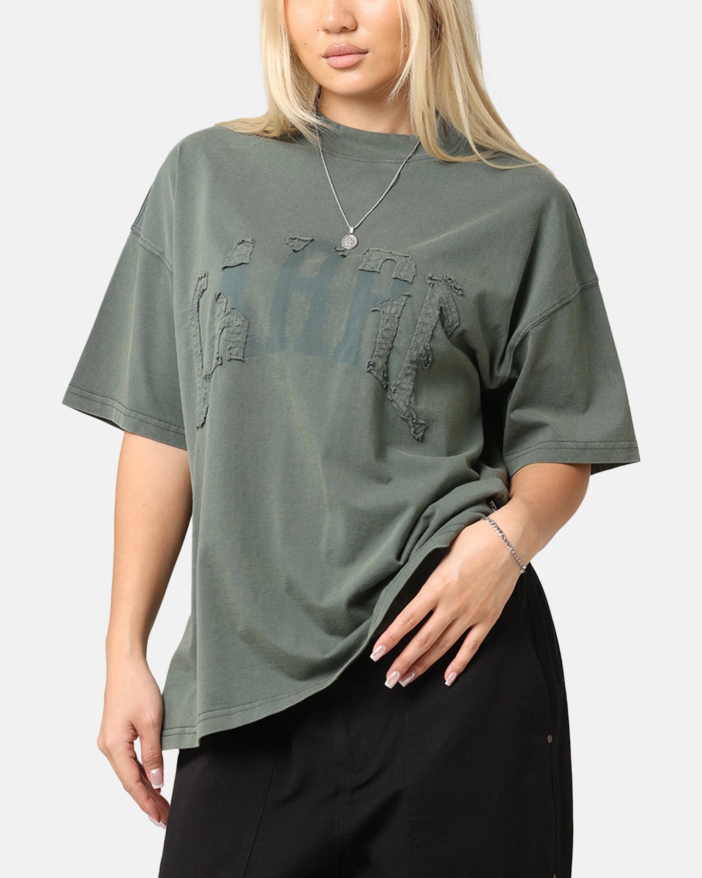 Relaxed fit style Active Trend Look Carre Con-Star Oversized T-Shirt Rinsed Moss Green