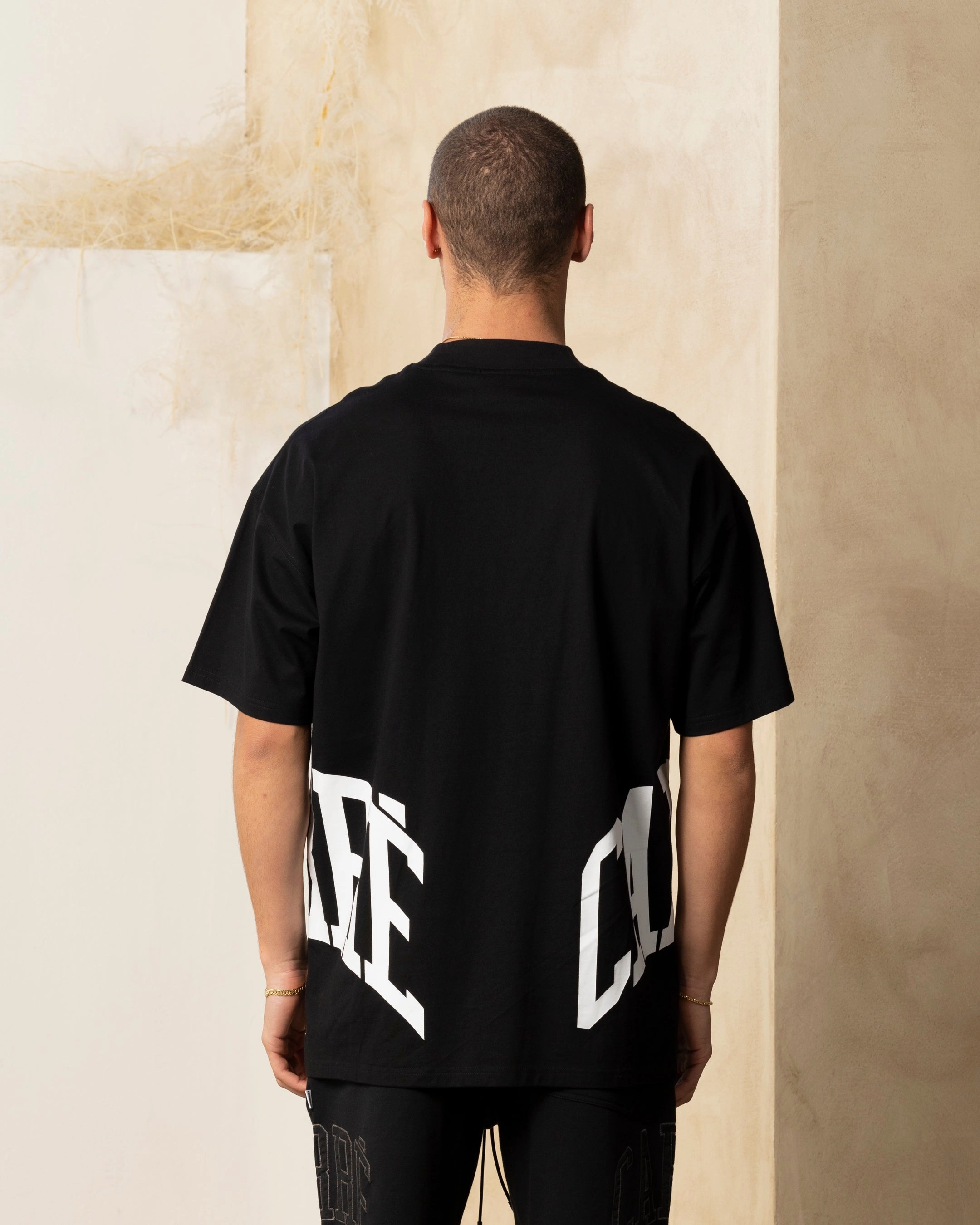 Modern Smart thermal Carre Double Arch Oversized T-Shirt Black
