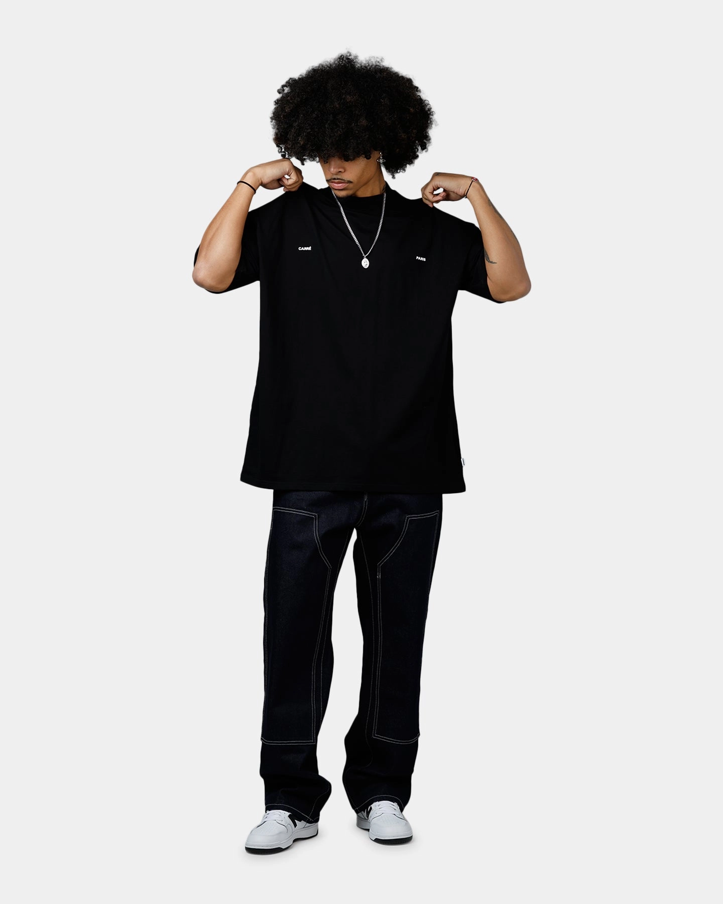 Layered Shoulder Design Carre Experience Oversized T-Shirt Black/Red