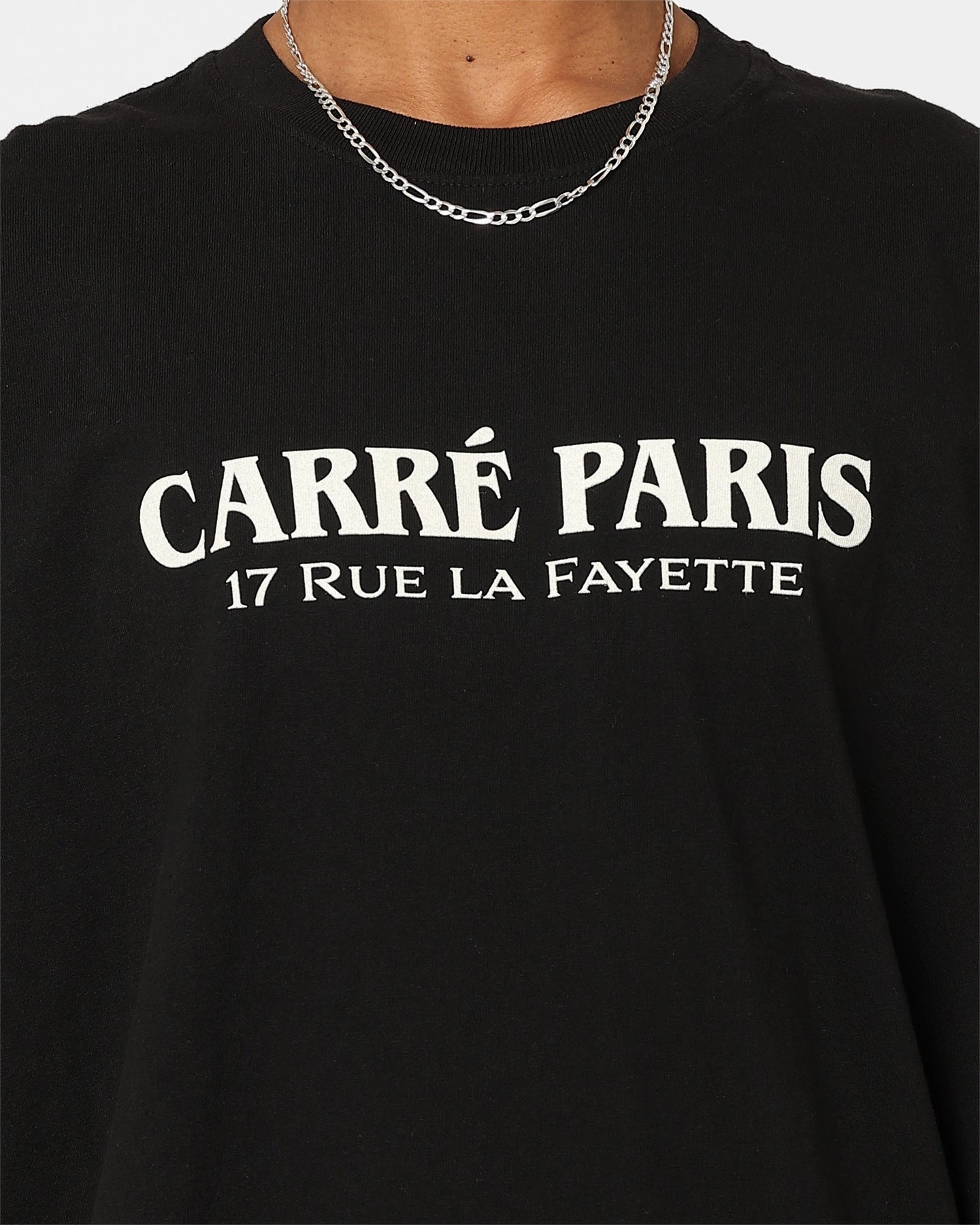 Comfort and Ease Carre Rue La Fayette Oversized T-Shirt Black