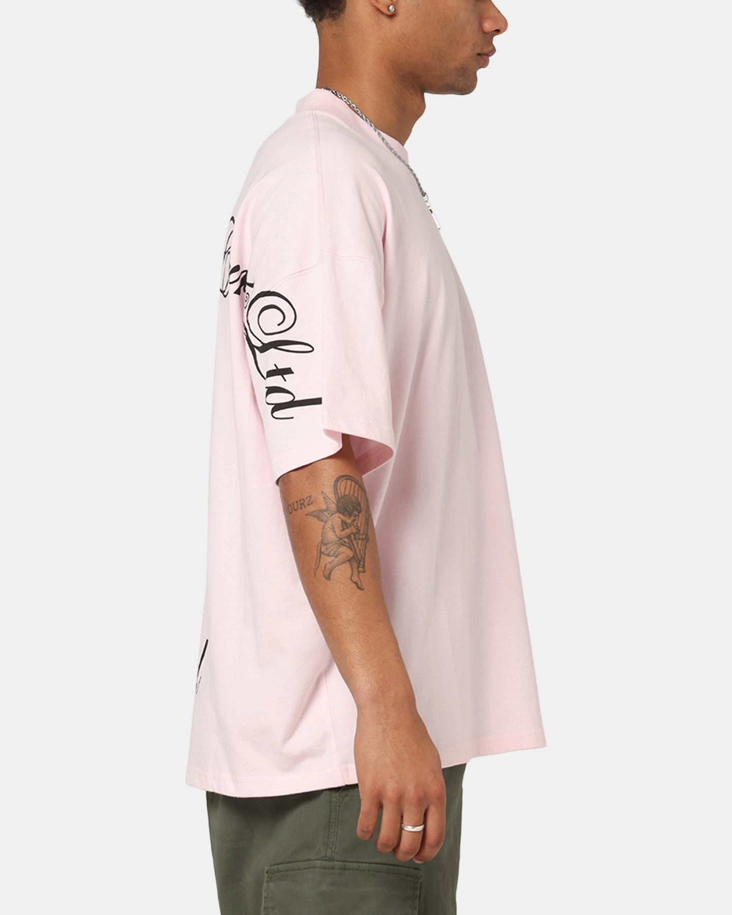 Carre Side Script Oversized T-Shirt Pink Fit for All Seasons Active Outfit Style
