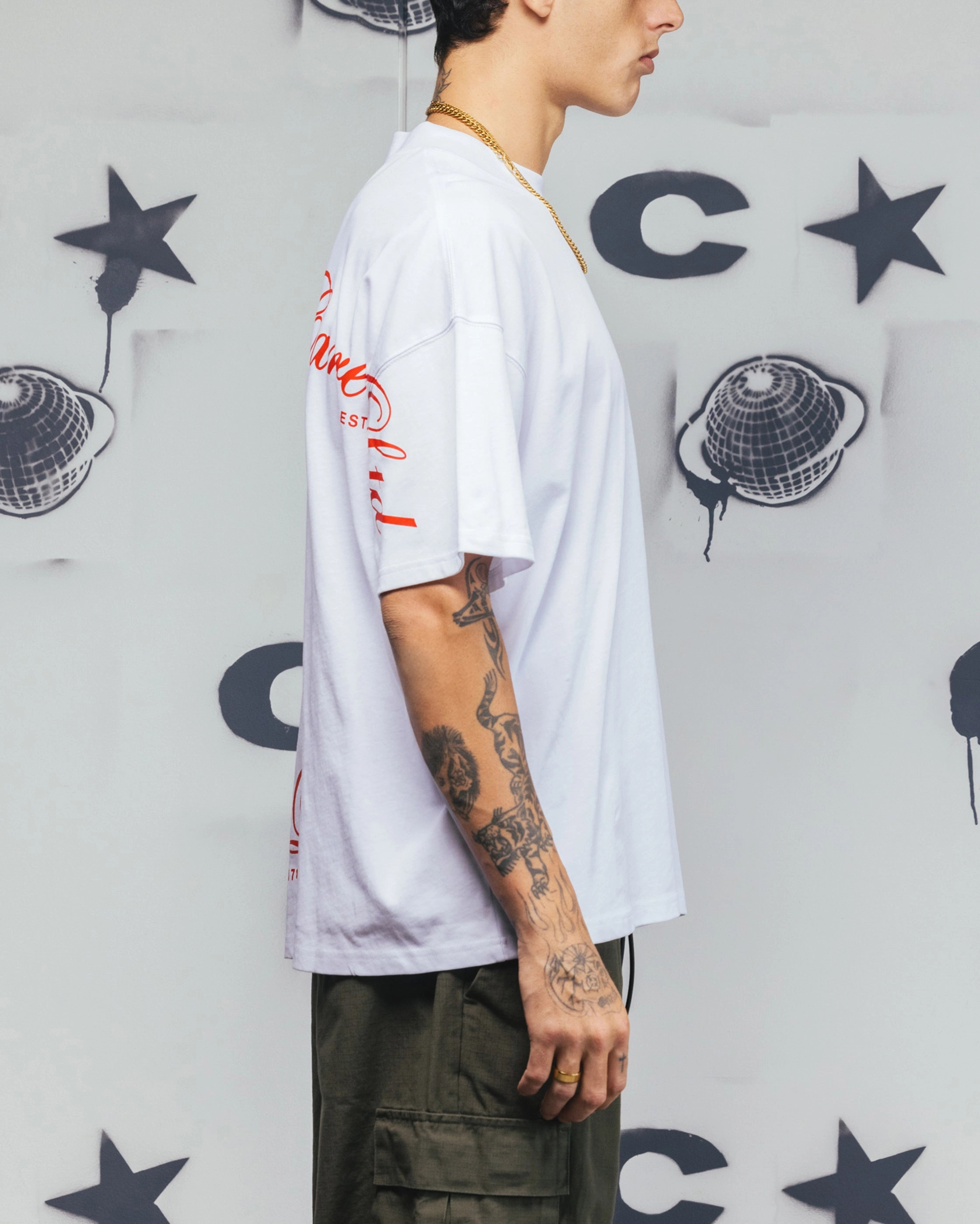 Easy Wear Carre Side Script Oversized T-Shirt White/Red