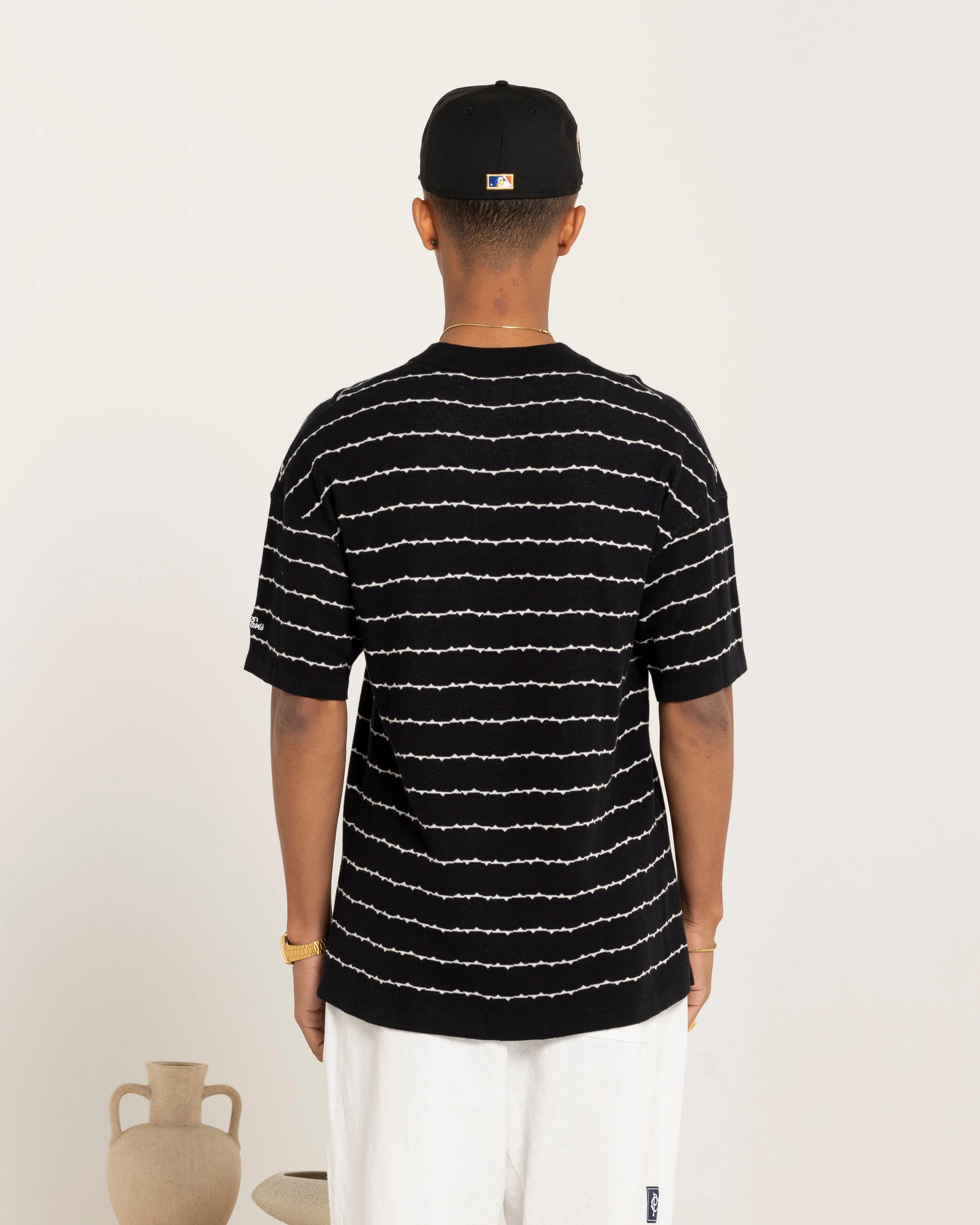 Carre Thorny Oversized T-Shirt Black Quick-Drying Shirt Comfortable and Chic