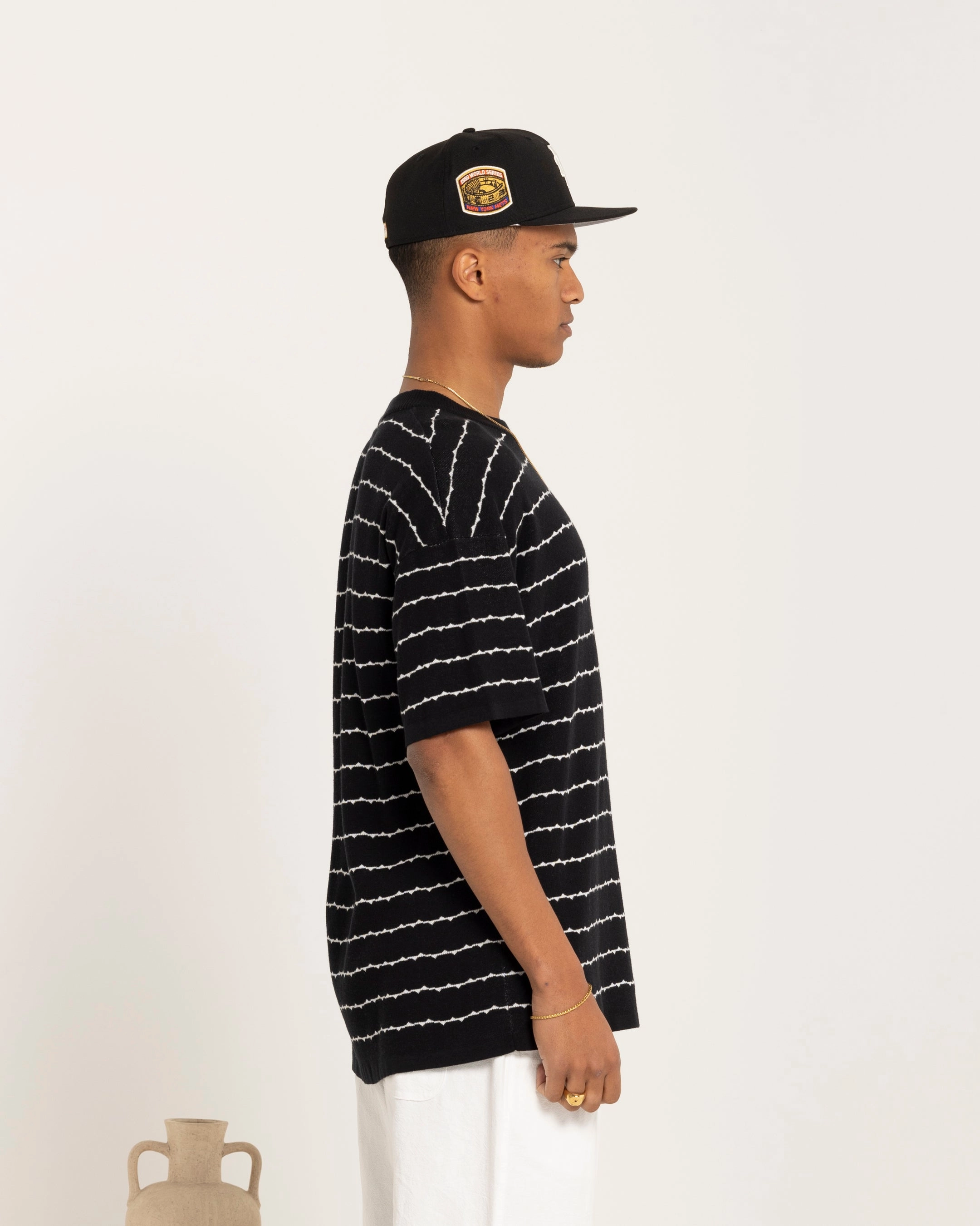 Streetwear attitude Carre Thorny Oversized T-Shirt Black