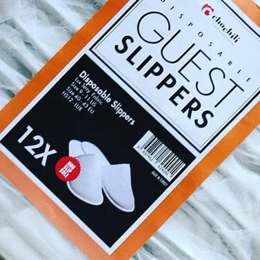 Chochili 10 Pairs Fabric Packed Non-Woven Disposable Hotel Slippers for Airbnb Spa Wedding Guests Adult Men Women Size 10-11, White
