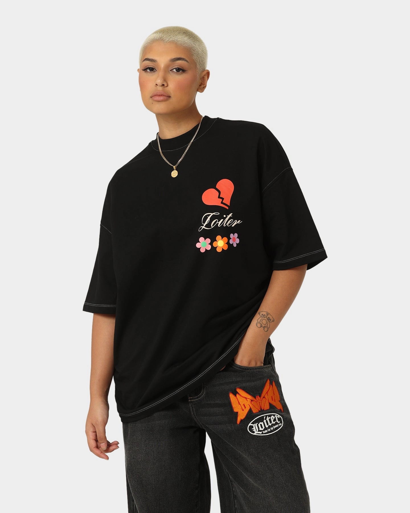 Loiter Studio Oversized T-Shirt Black SustainableManufacturing Timeless Look