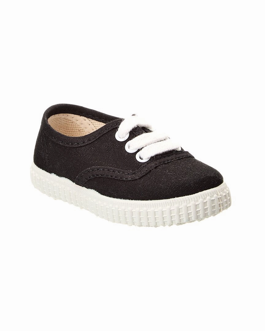 Non Irritating Seams Cienta Canvas Sneaker