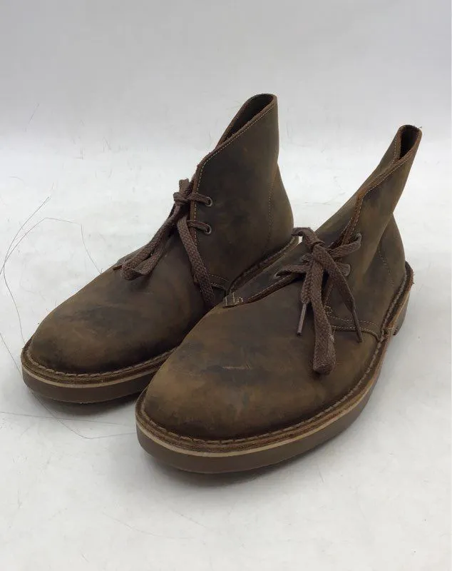 Clarks Men's Desert Brown Ankle Chukka Boots - Size 9.5M