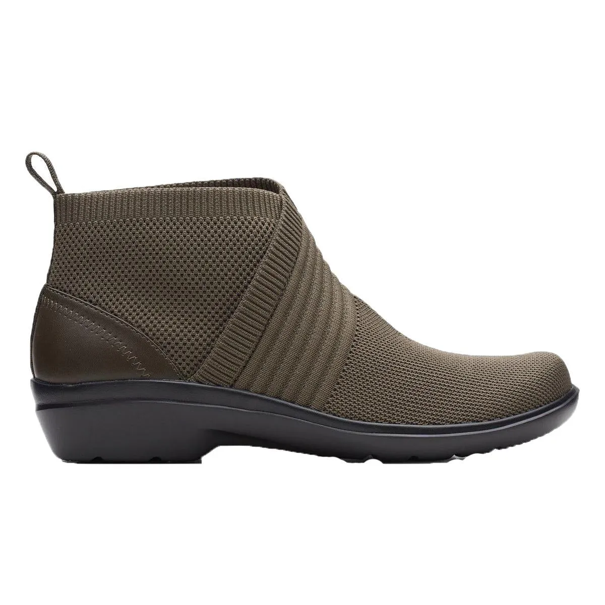Clarks Womens Sashlyn Pull On Casual Ankle Boots