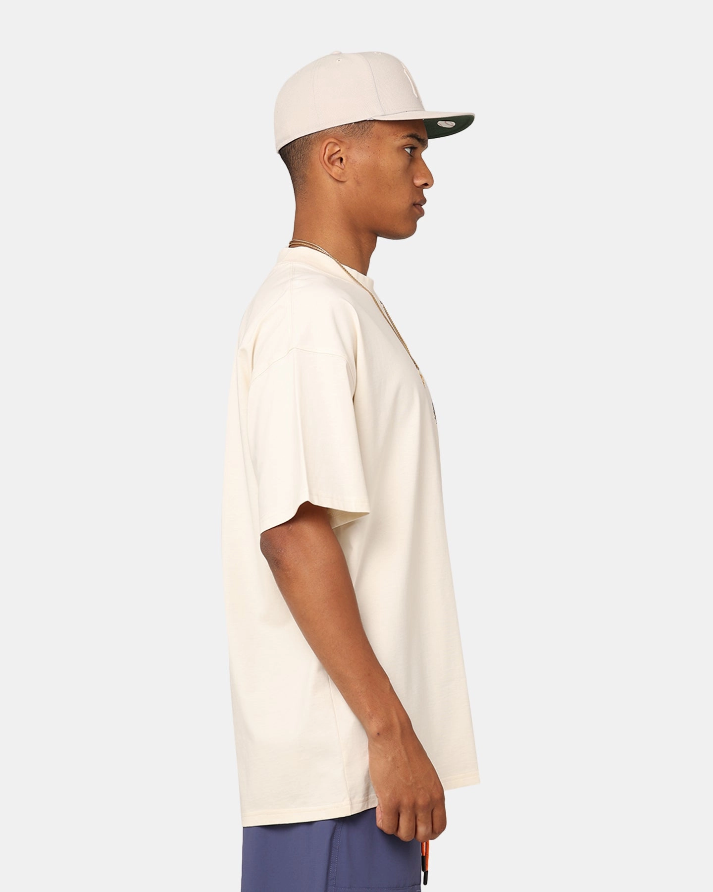 regular but not boring loose fitting Carre Dice Club Oversized T-Shirt Stone
