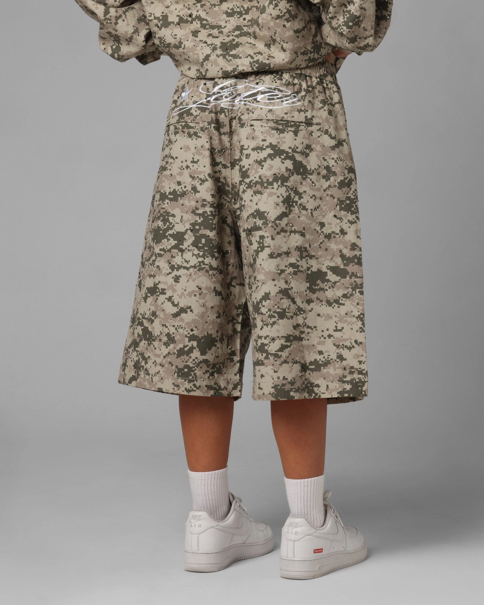 Flexible Movement Loiter Hail Storm Shorts Digi Camo