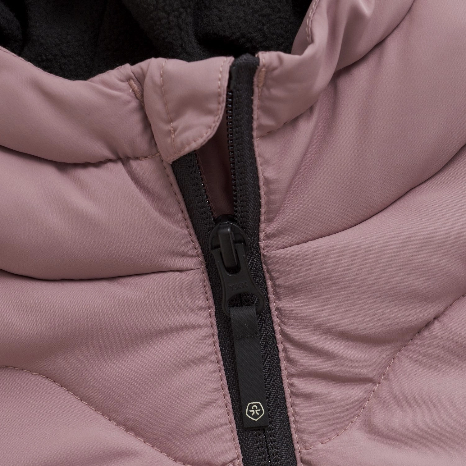 Daily Essential WaterRepellent Finish Color Kids Woodrose Jacket W. Hood - Quilt