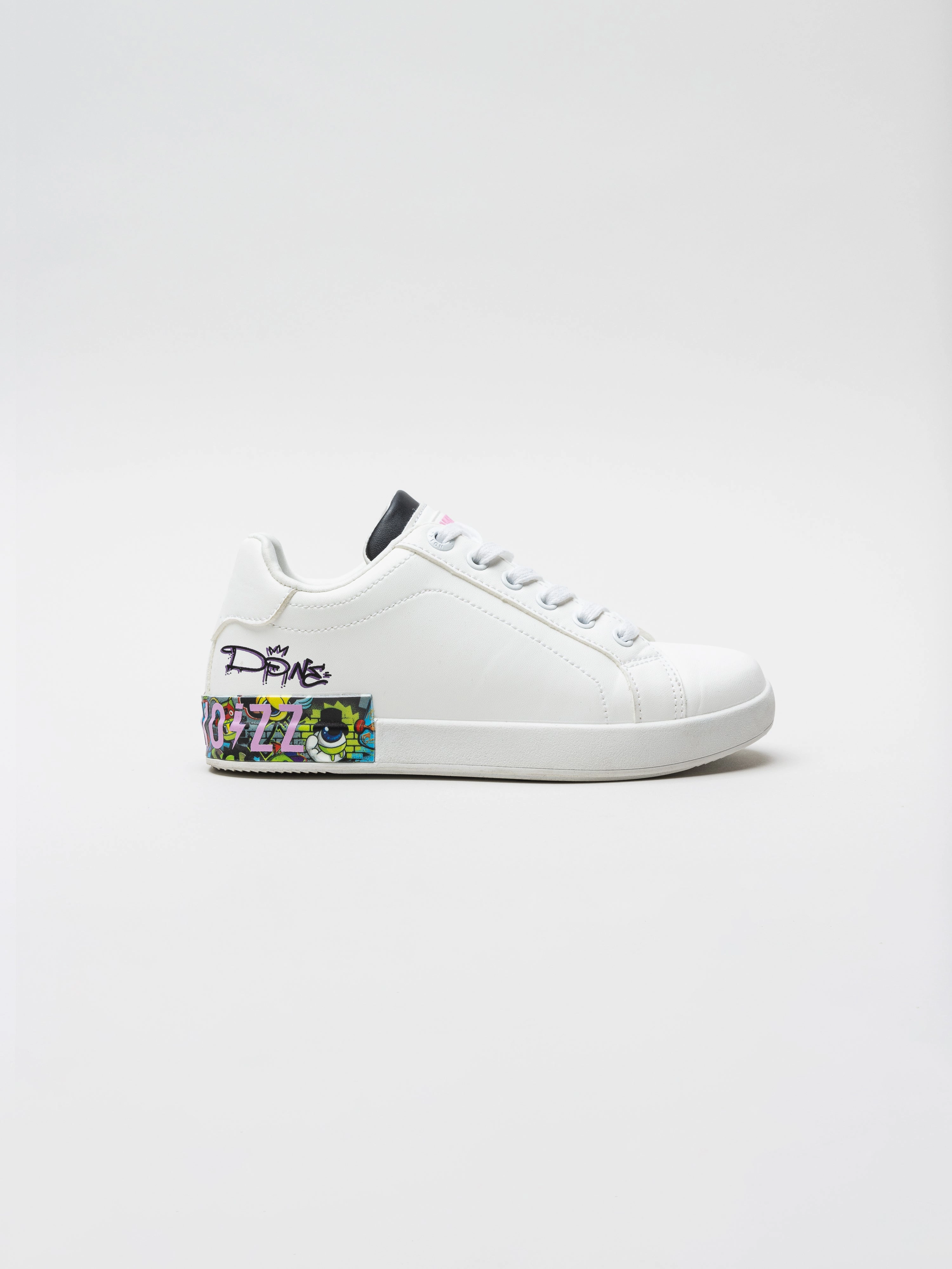 Girls Low Top Sneaker Durable Outsoles Fitness Lovers