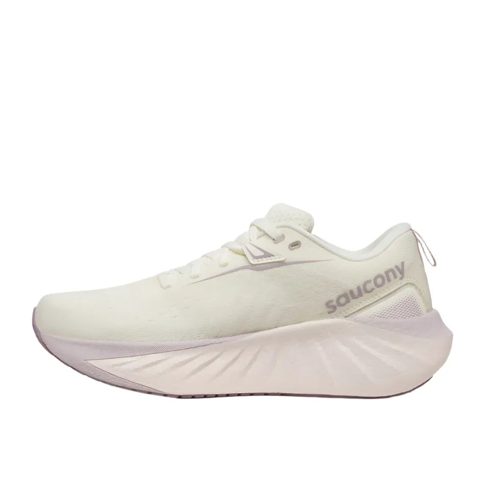 Saucony Women's Triumph 22 Running Shoes in Vanilla Comfort Shock