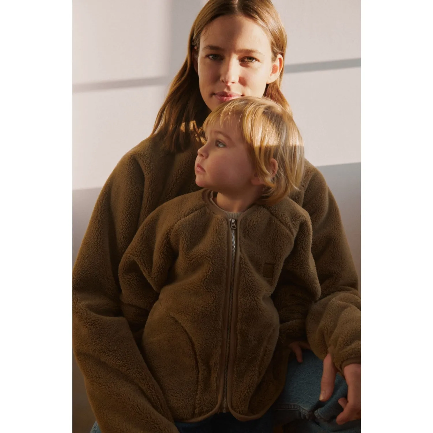 Convertible Style Pocket Placement LieWood Oat Calina Adult Pile Jacket