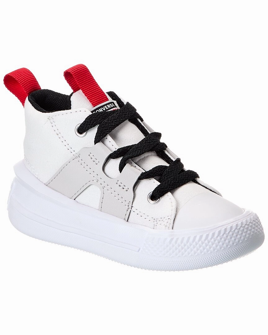 Converse Chuck Taylor All Star Ultra Canvas Sneaker Dynamic Design Urban Athletic