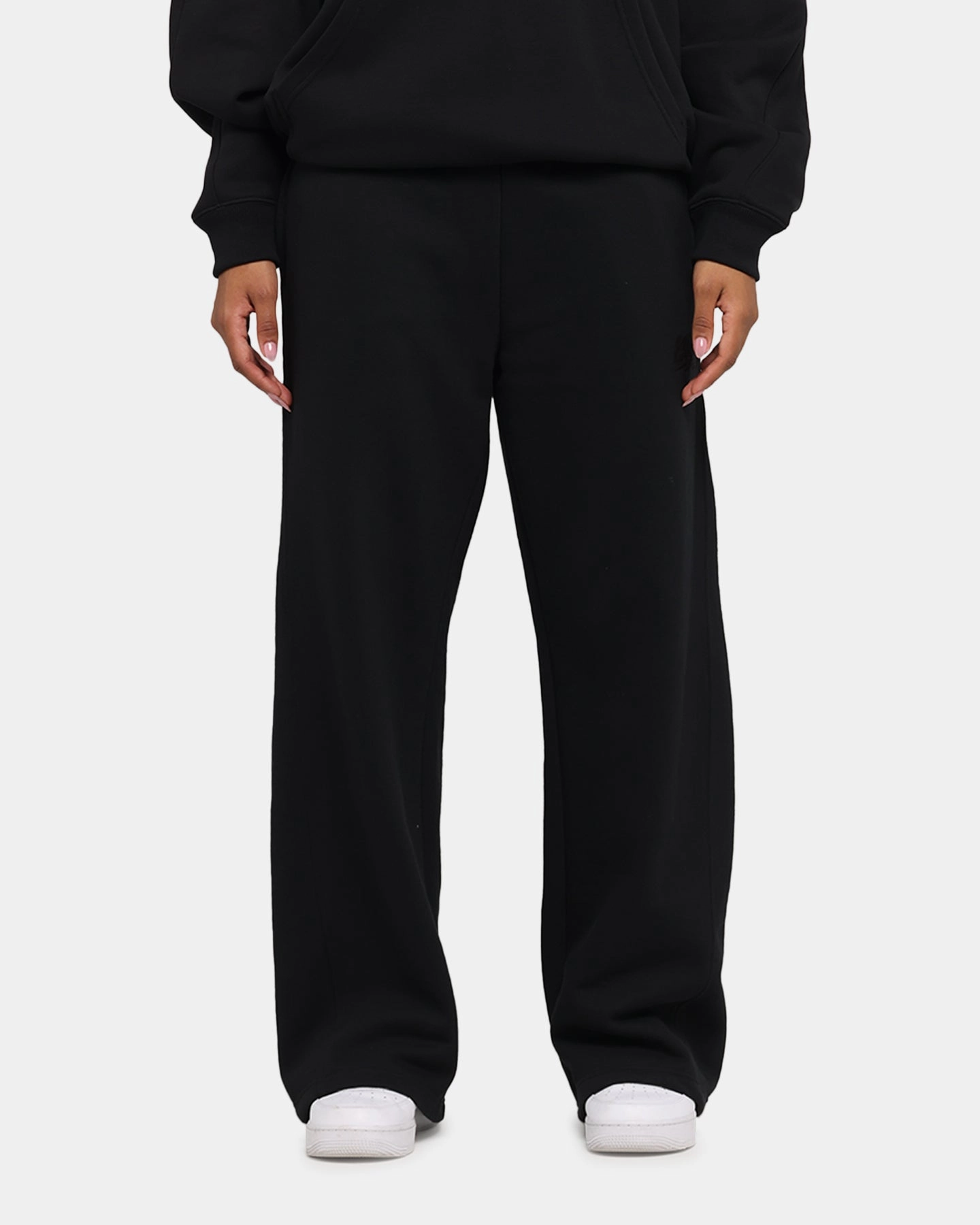 Carre Grit Trackpants Black Double Stitched