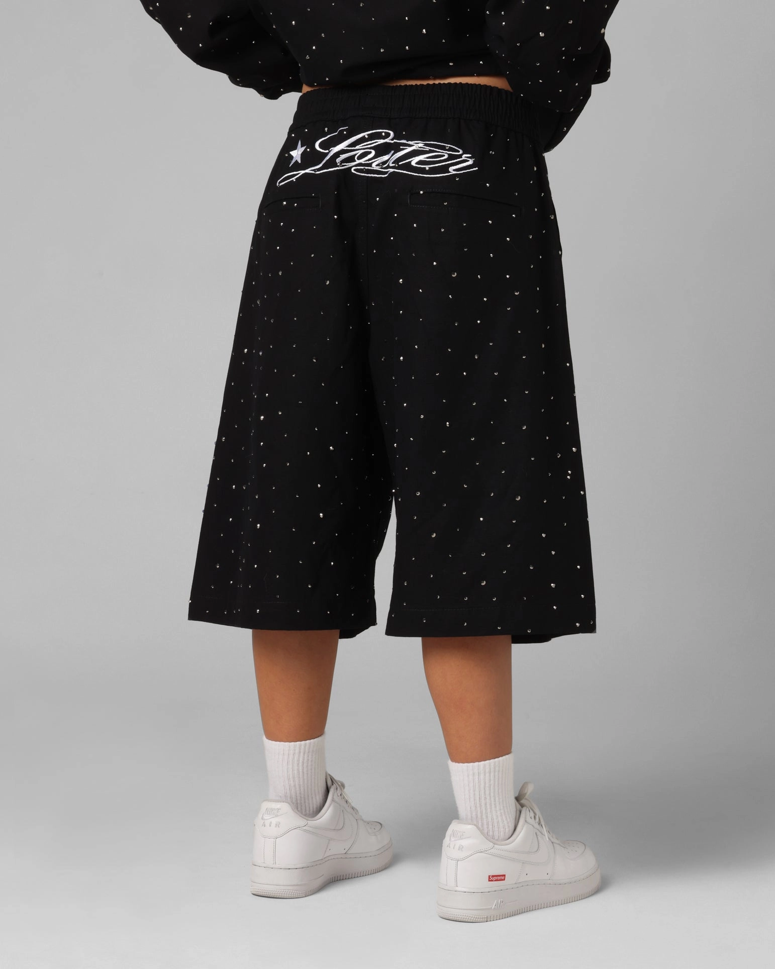 Adjustable loop Versatile Look Loiter Hail Storm Shorts Black