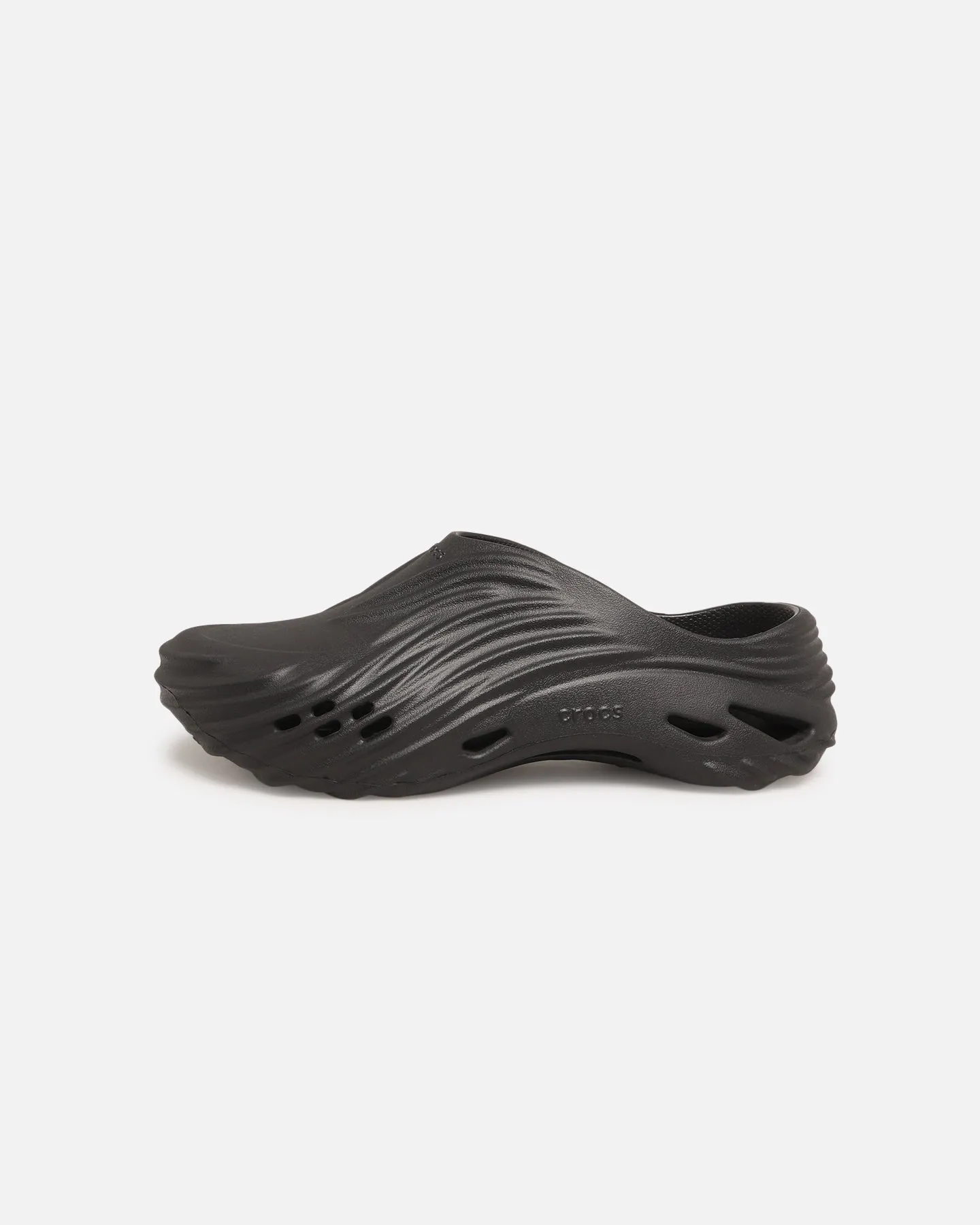 Crocs Echo Wave Black Low Profile Design Element Hygienic Materials