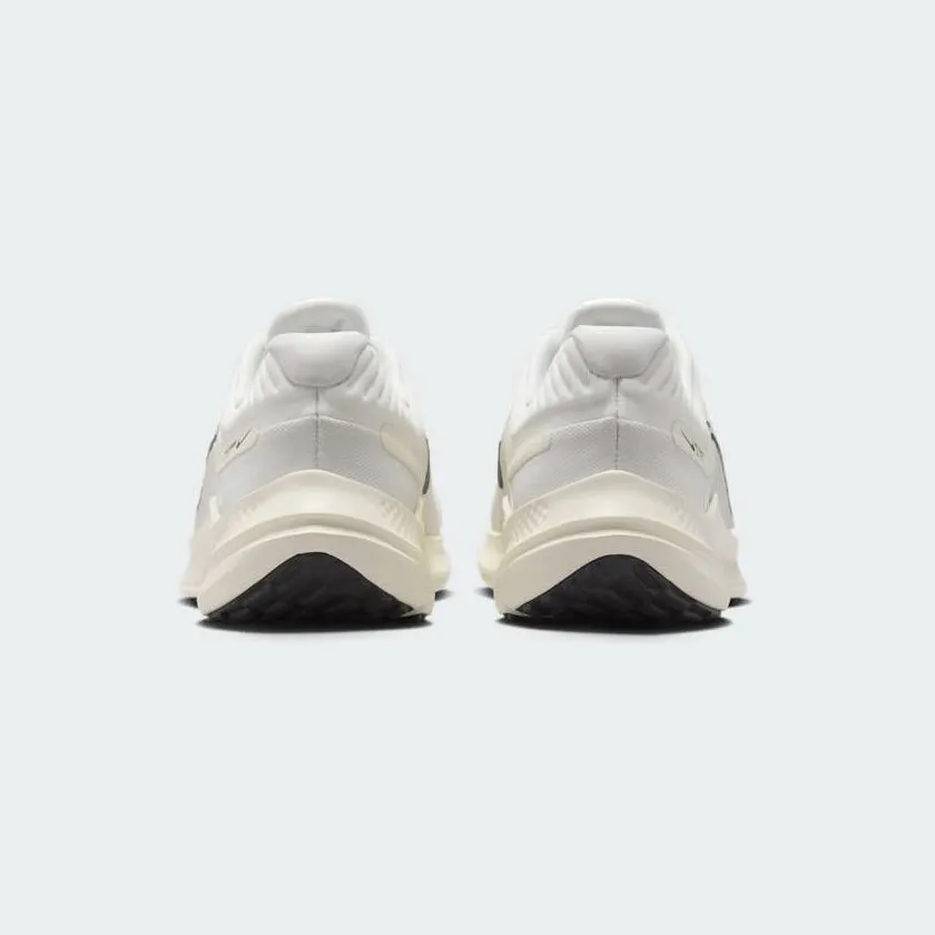 High Top Style wide - toe - box - feature shoes Nike Quest 5 Women's Beige Running Shoes DD9291 104