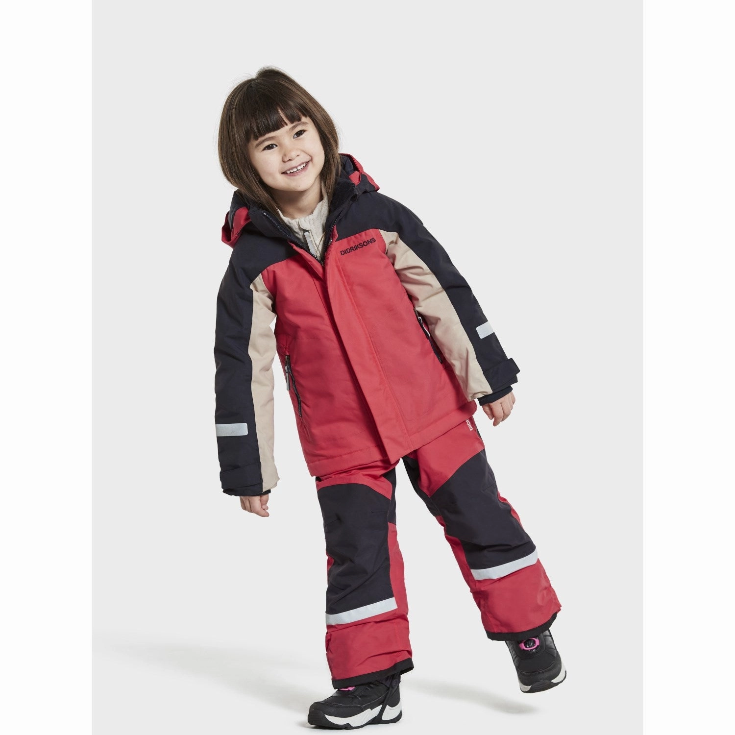 Comfortable lining Essential Fit Didriksons Modern Pink Neptun Kids Jacket